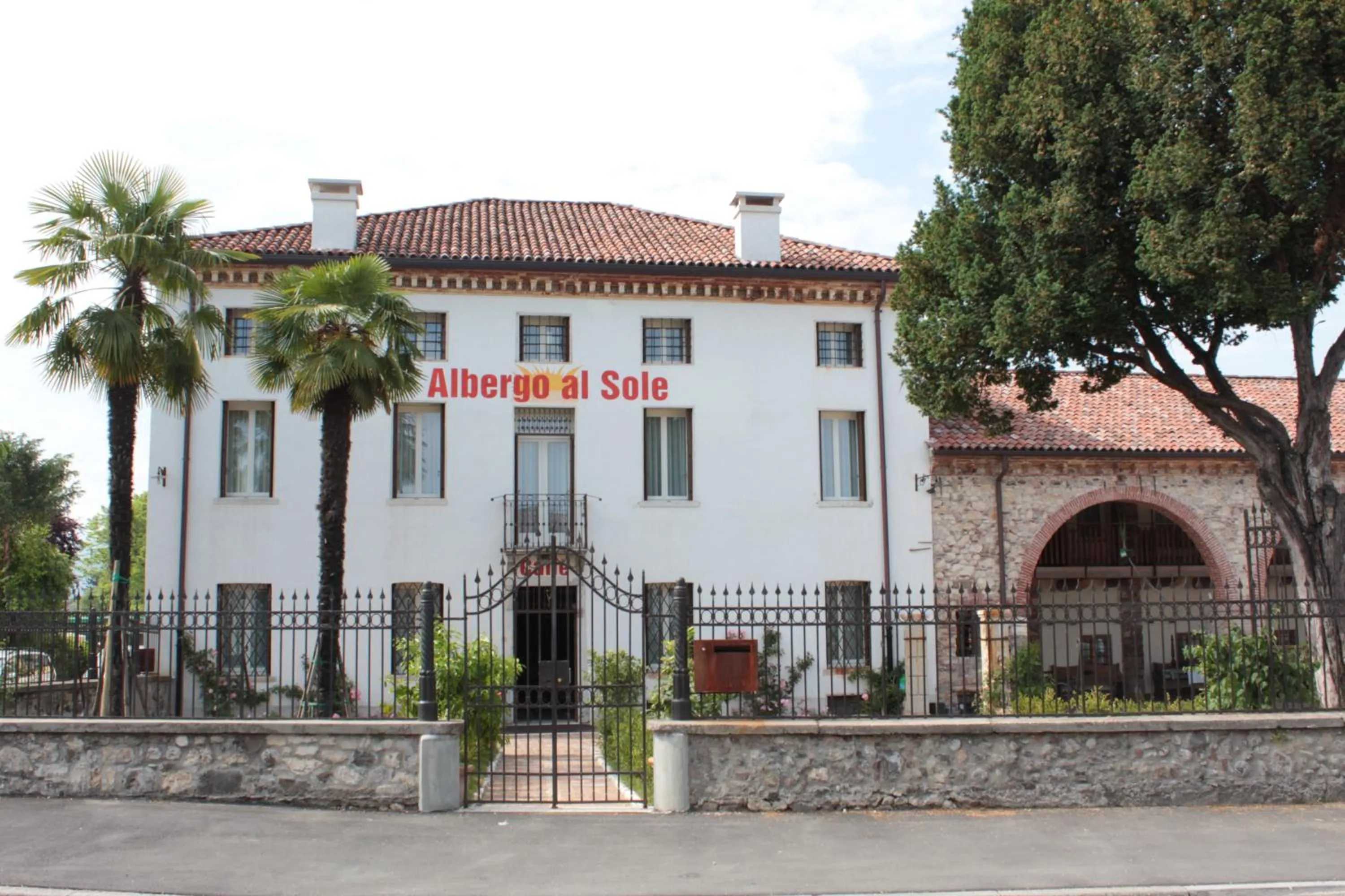 Property building in Hotel Albergo al Sole