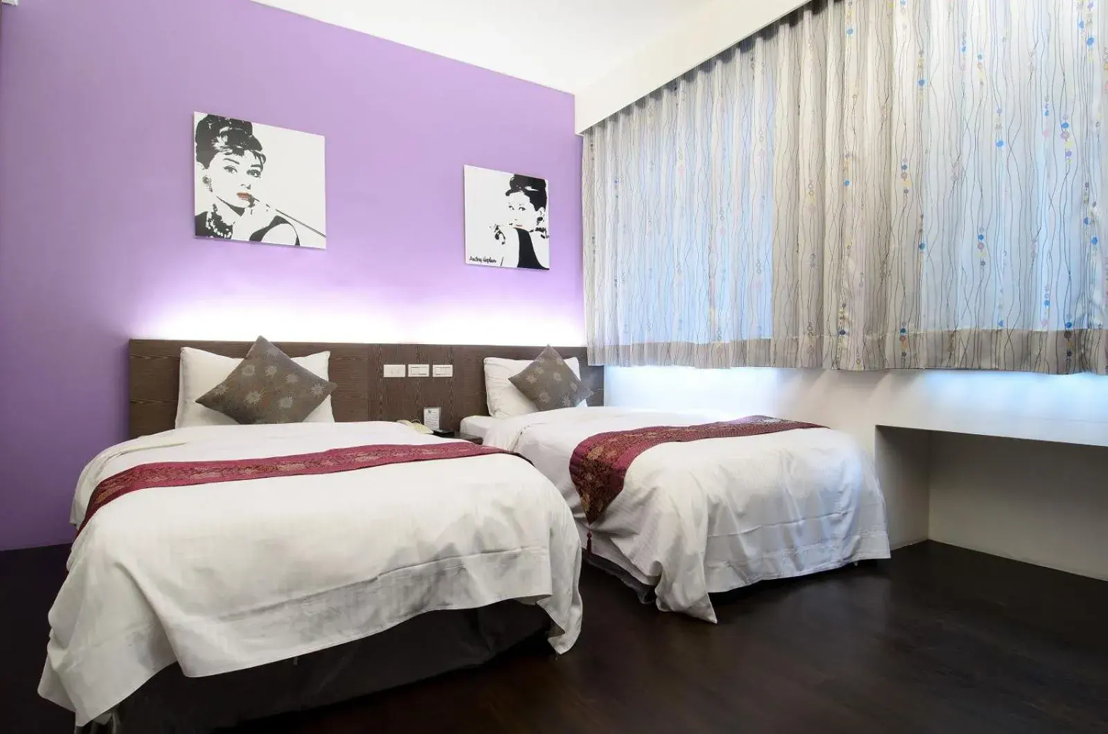 Bed in Yuh-Tarng Hotel Bed in Yuh-Tarng Hotel