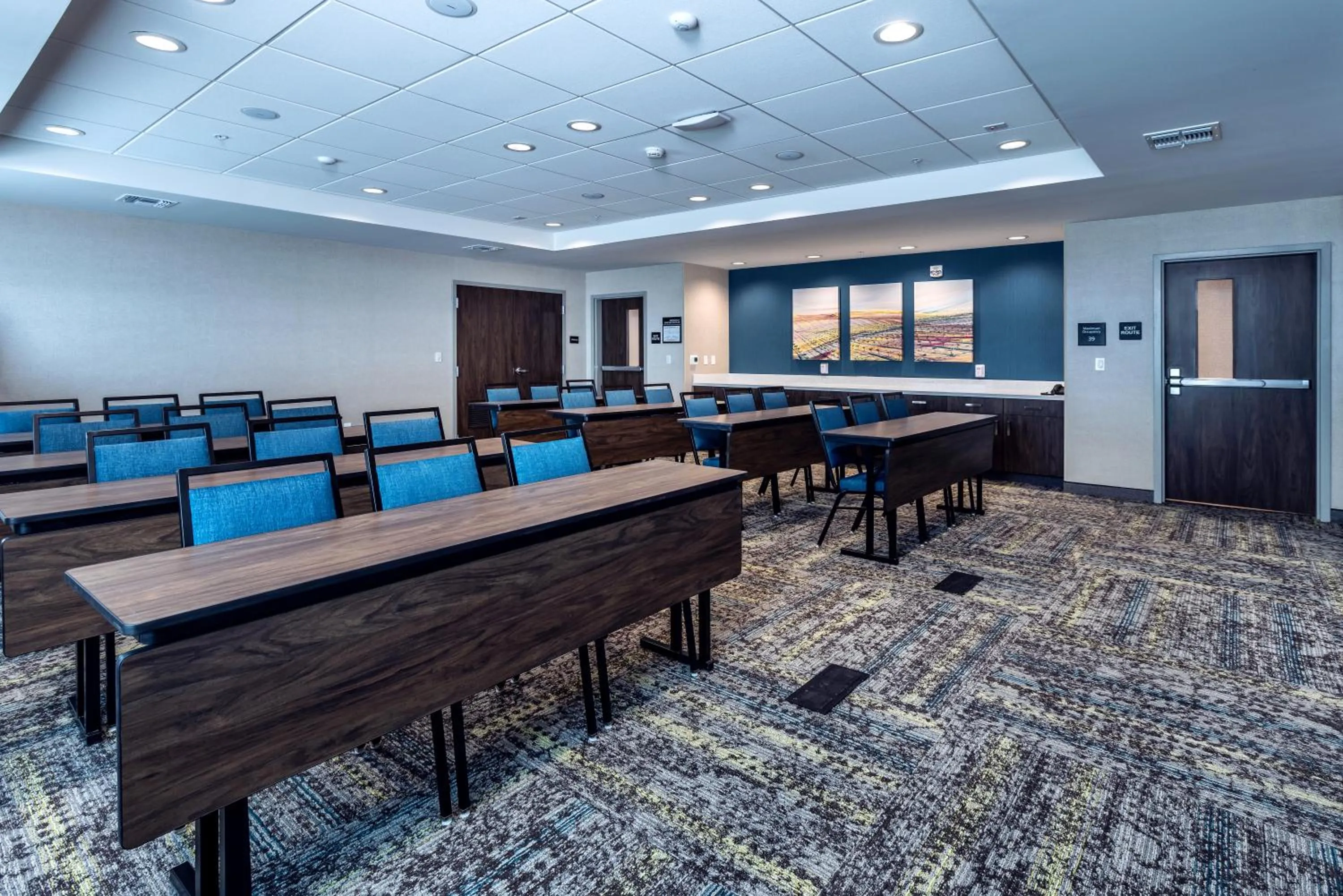 Meeting/conference room in Hampton Inn & Suites Bakersfield Central