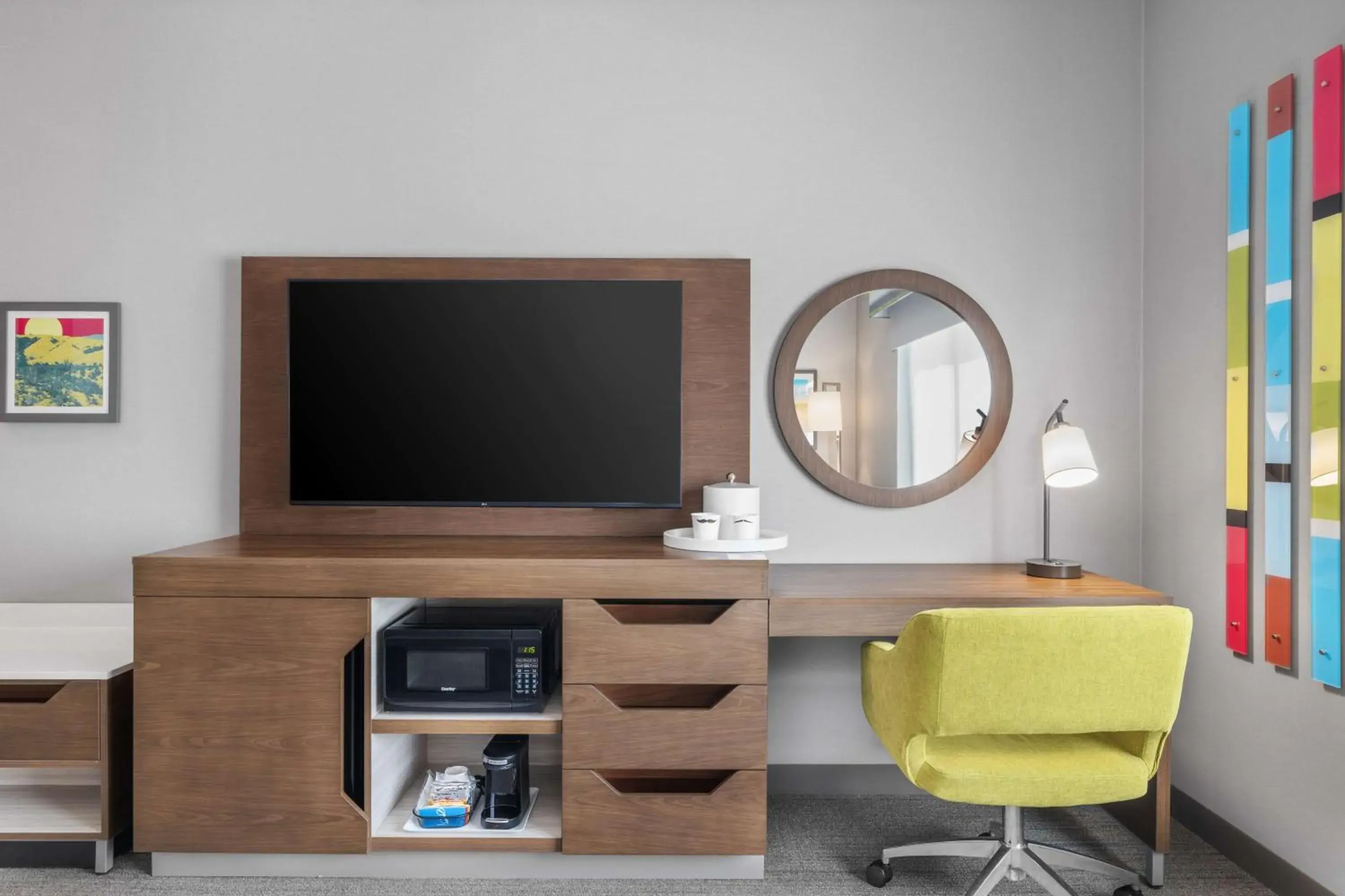 King Room - Hearing Access in Hampton Inn & Suites Bakersfield Central King Room - Hearing Access in Hampton Inn & Suites Bakersfield Central