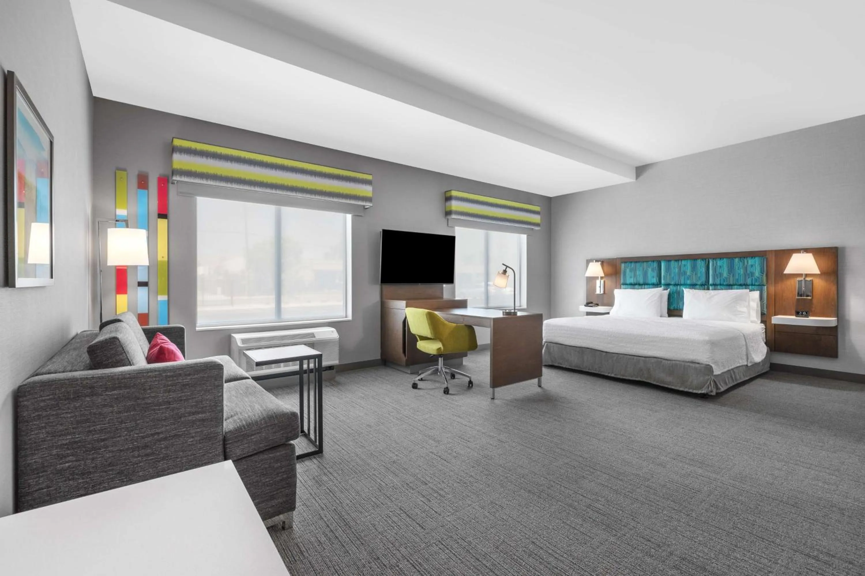 Bedroom, Bed in Hampton Inn & Suites Bakersfield Central