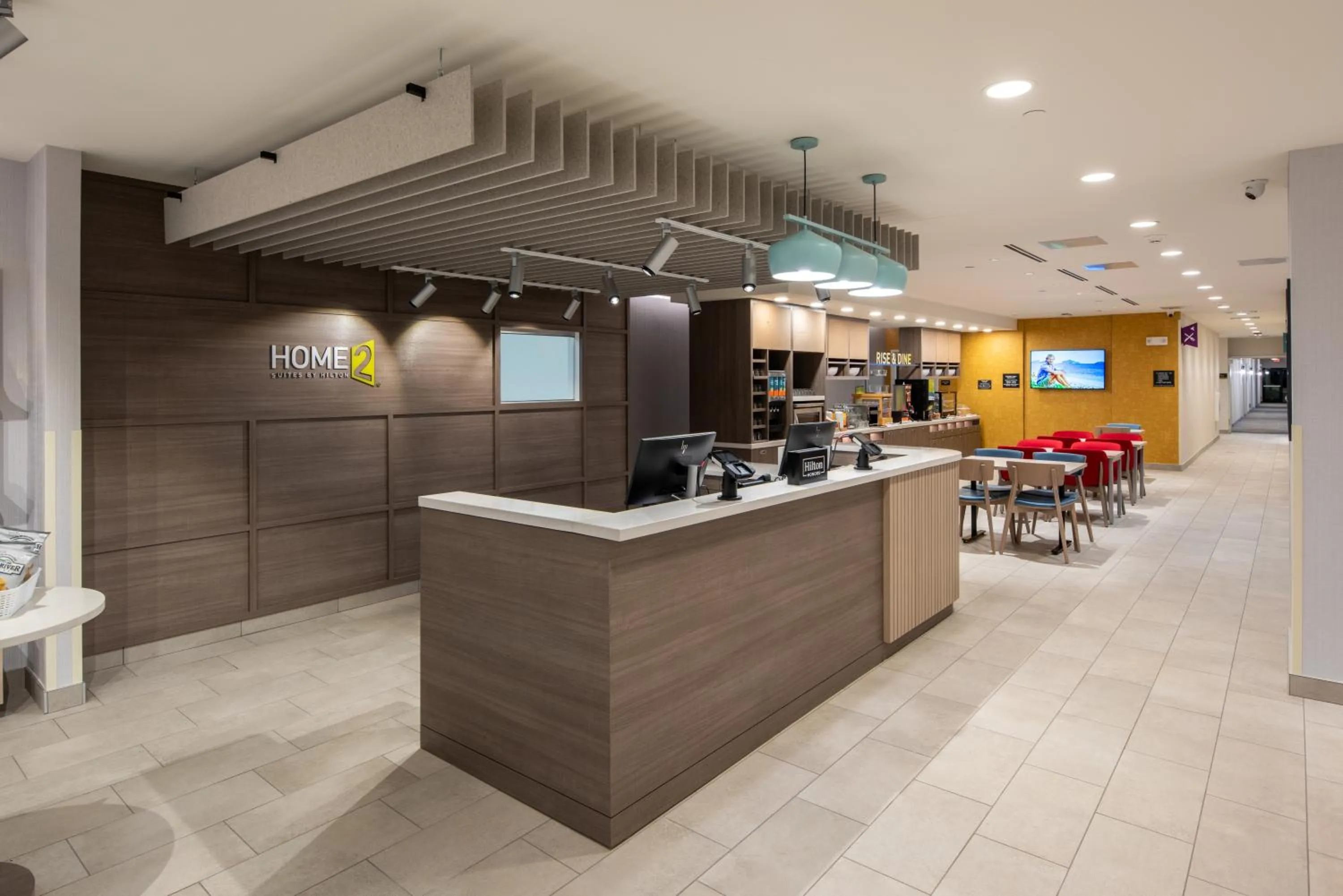 Lobby or reception in Home2 Suites By Hilton East Haven New Haven