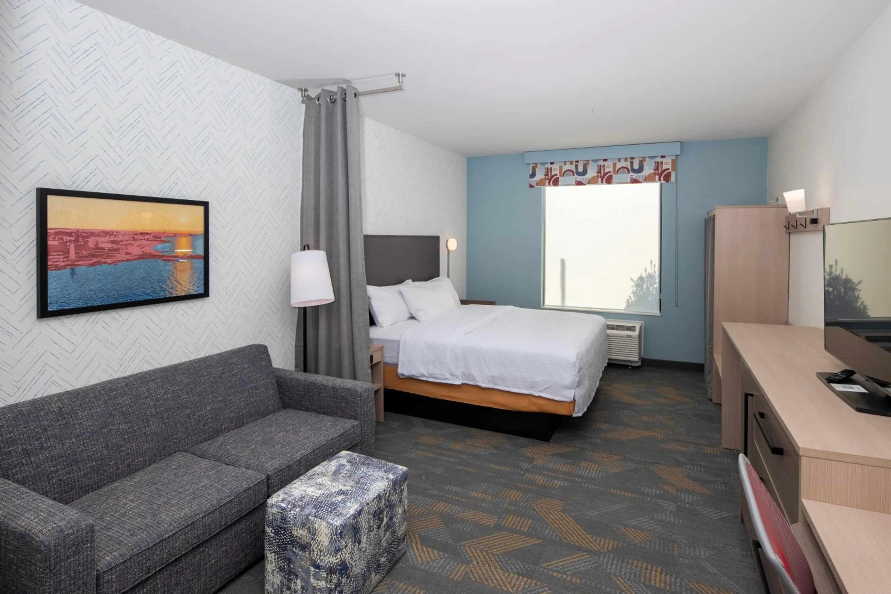 Bedroom, Bed in Home2 Suites By Hilton East Haven New Haven