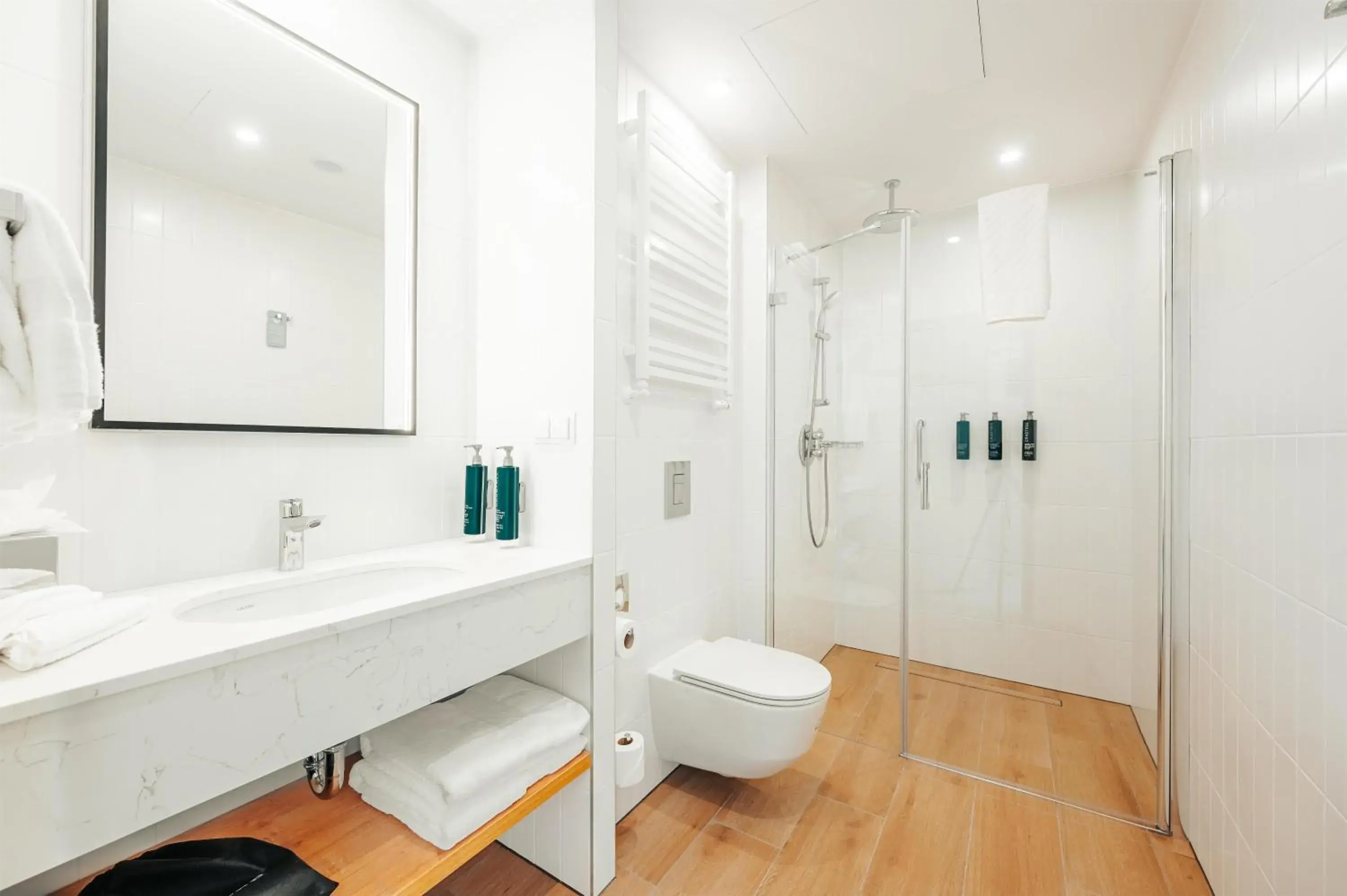 Photo of the whole room in Hilton Garden Inn Radom Photo of the whole room in Hilton Garden Inn Radom