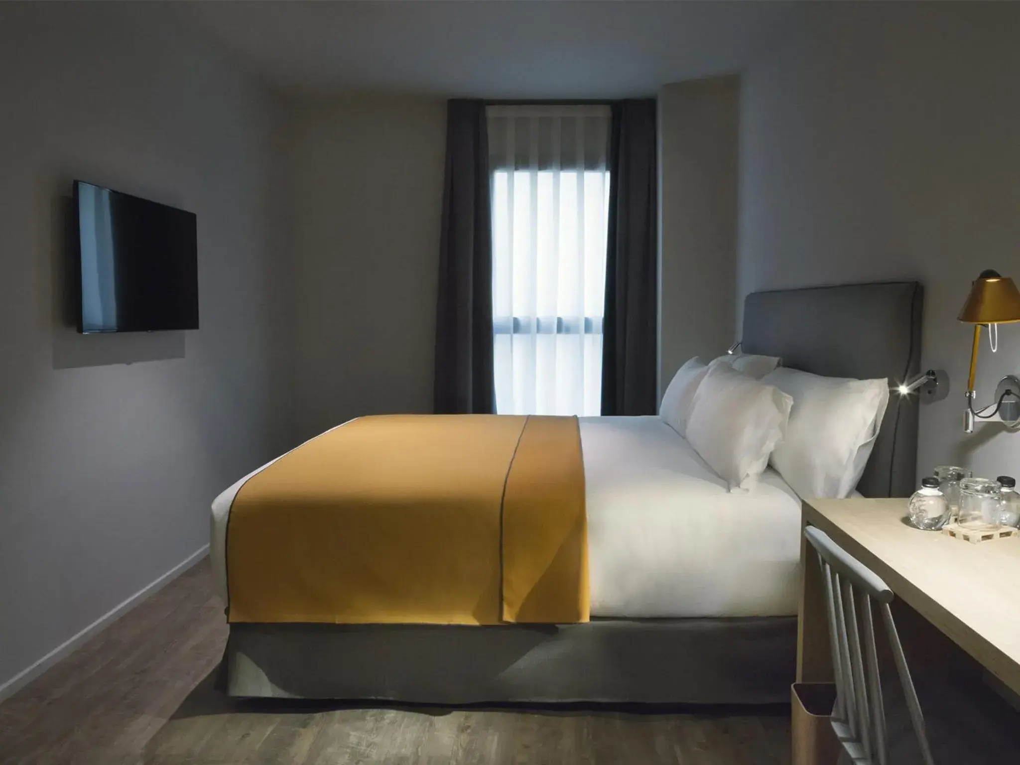 Day, Bed in Yurbban Trafalgar Hotel Day, Bed in Yurbban Trafalgar Hotel