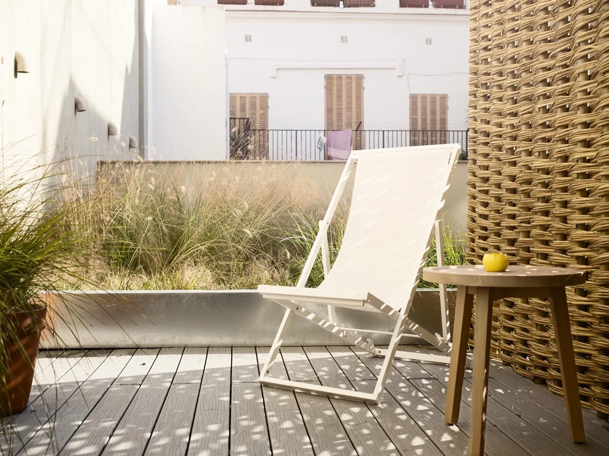 Patio in Yurbban Trafalgar Hotel