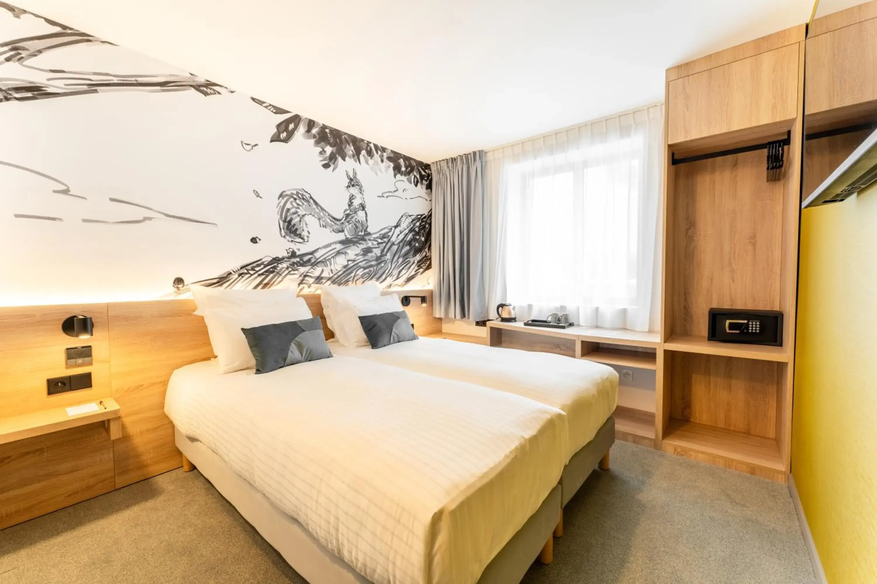 GREEN PARK HOTEL PARIS GREEN PARK HOTEL PARIS