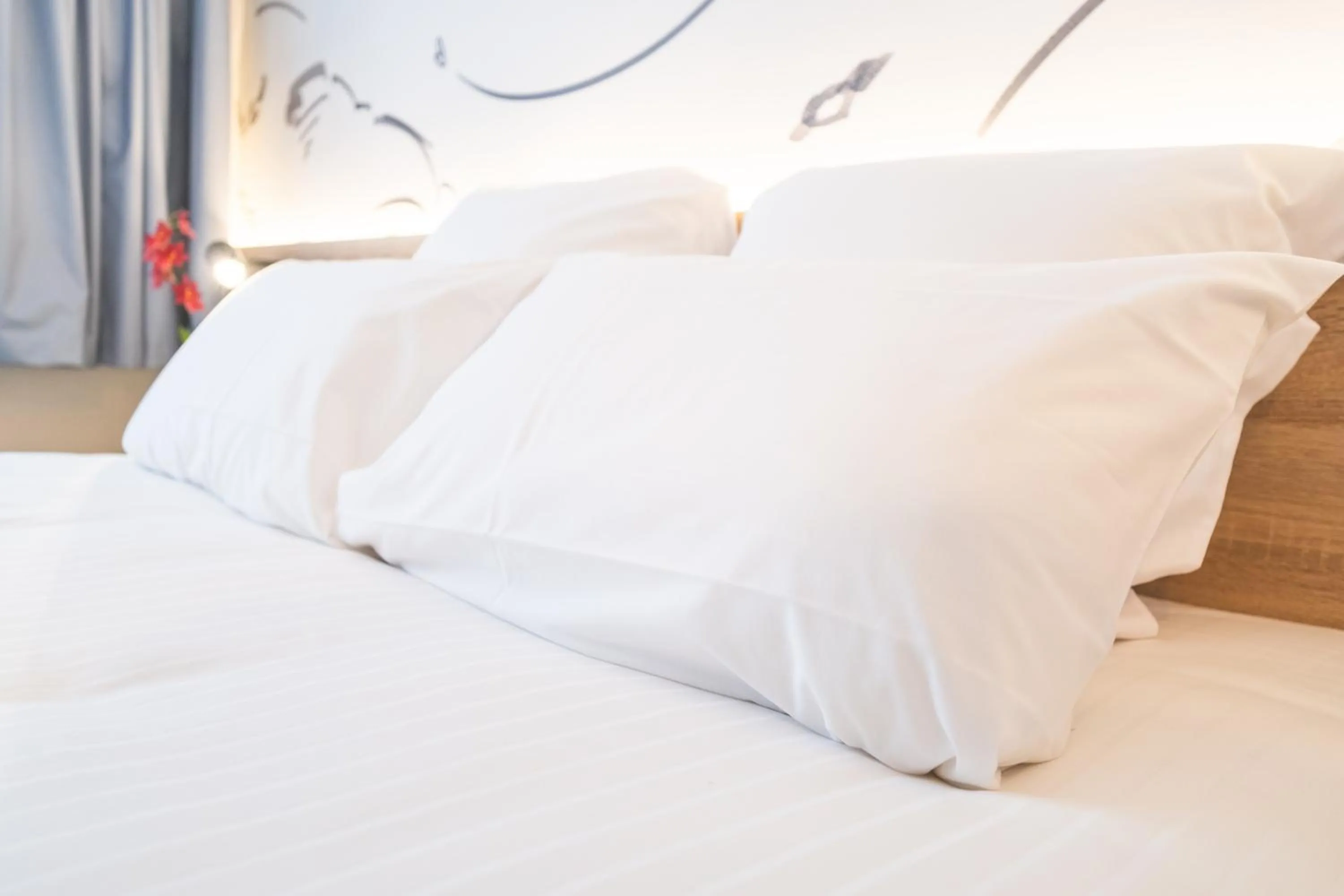 Bed in GREEN PARK HOTEL PARIS