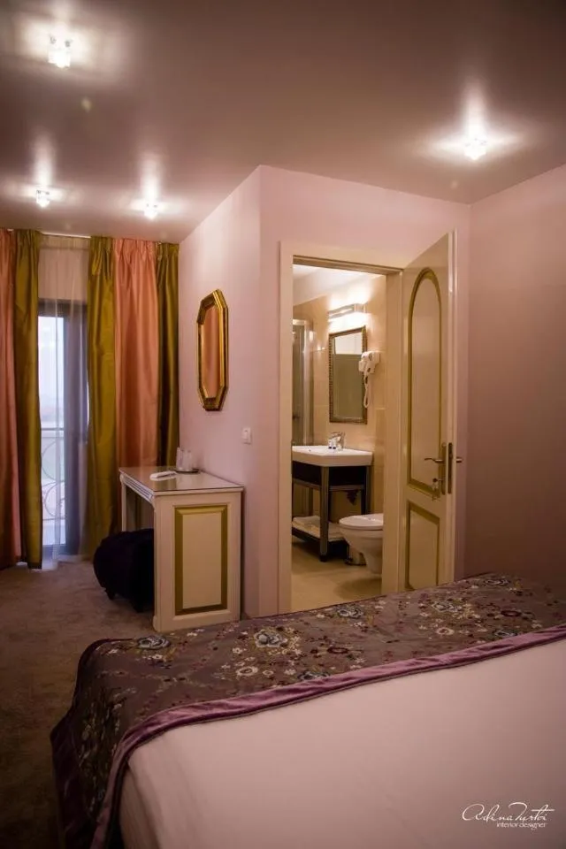 Photo of the whole room in Hotel Goya Collection