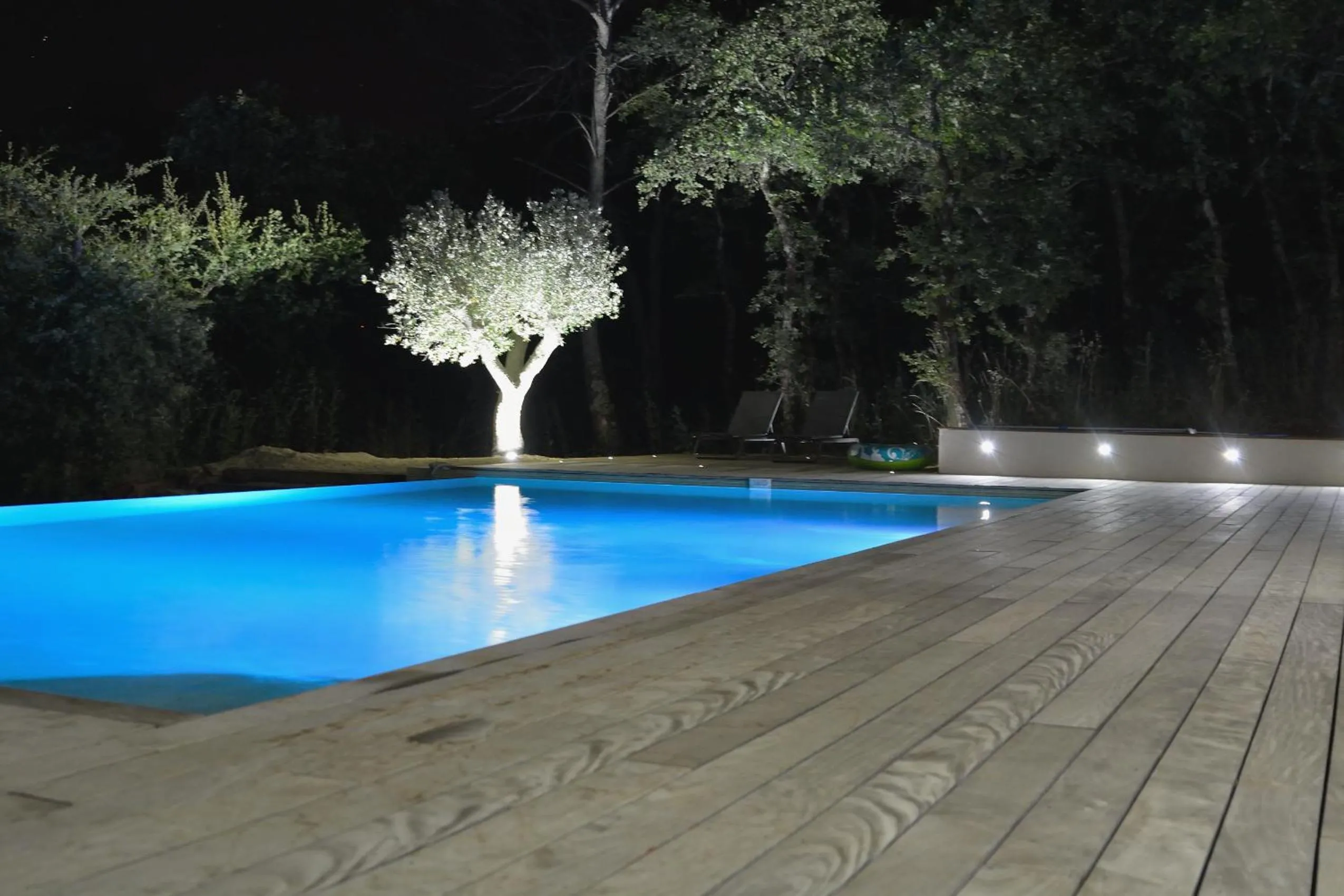 Sous les oliviers - Jacuzzi - Studios de standing tout-équipés