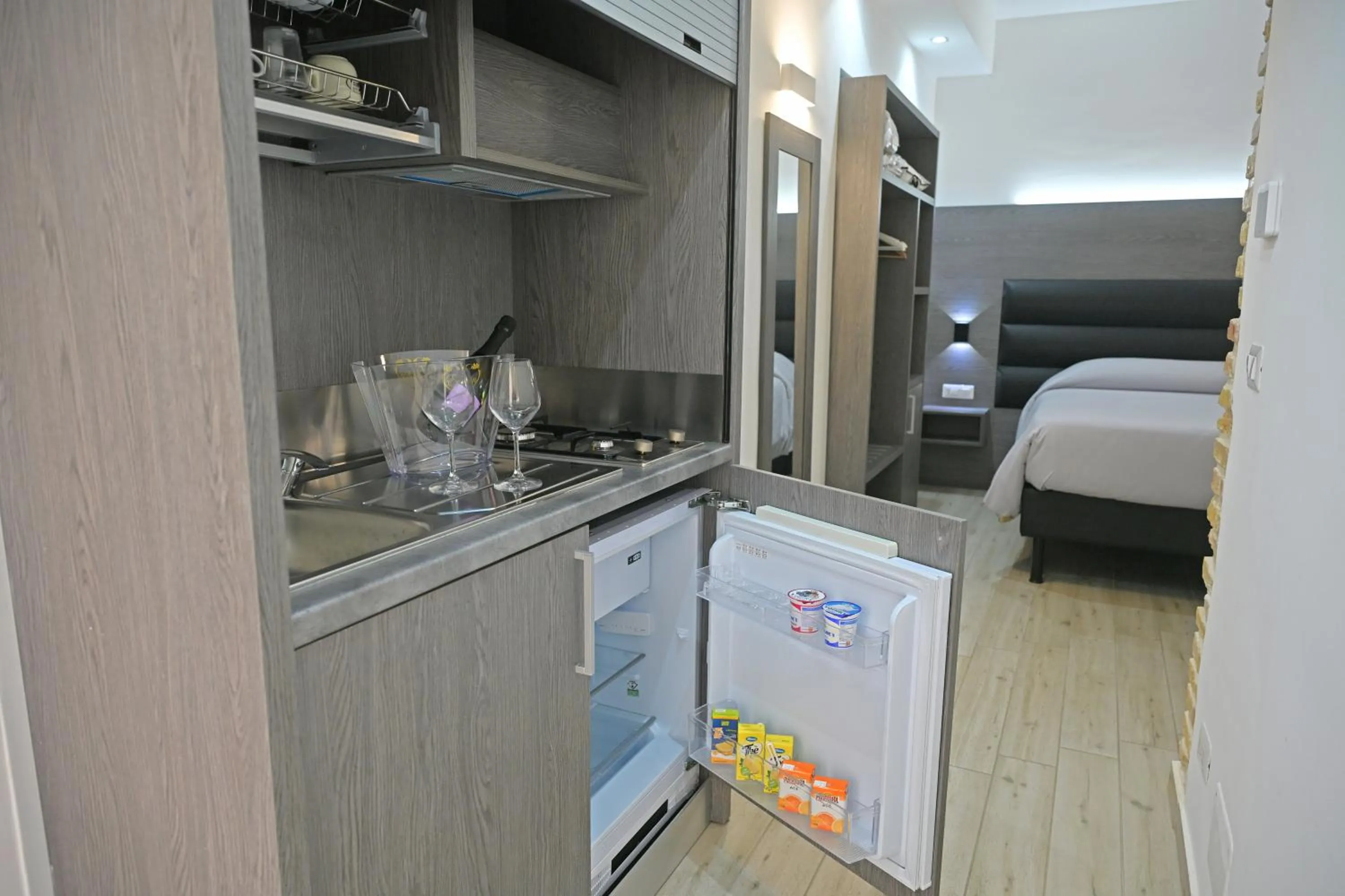Kitchen or kitchenette, Bed in B&B Diana