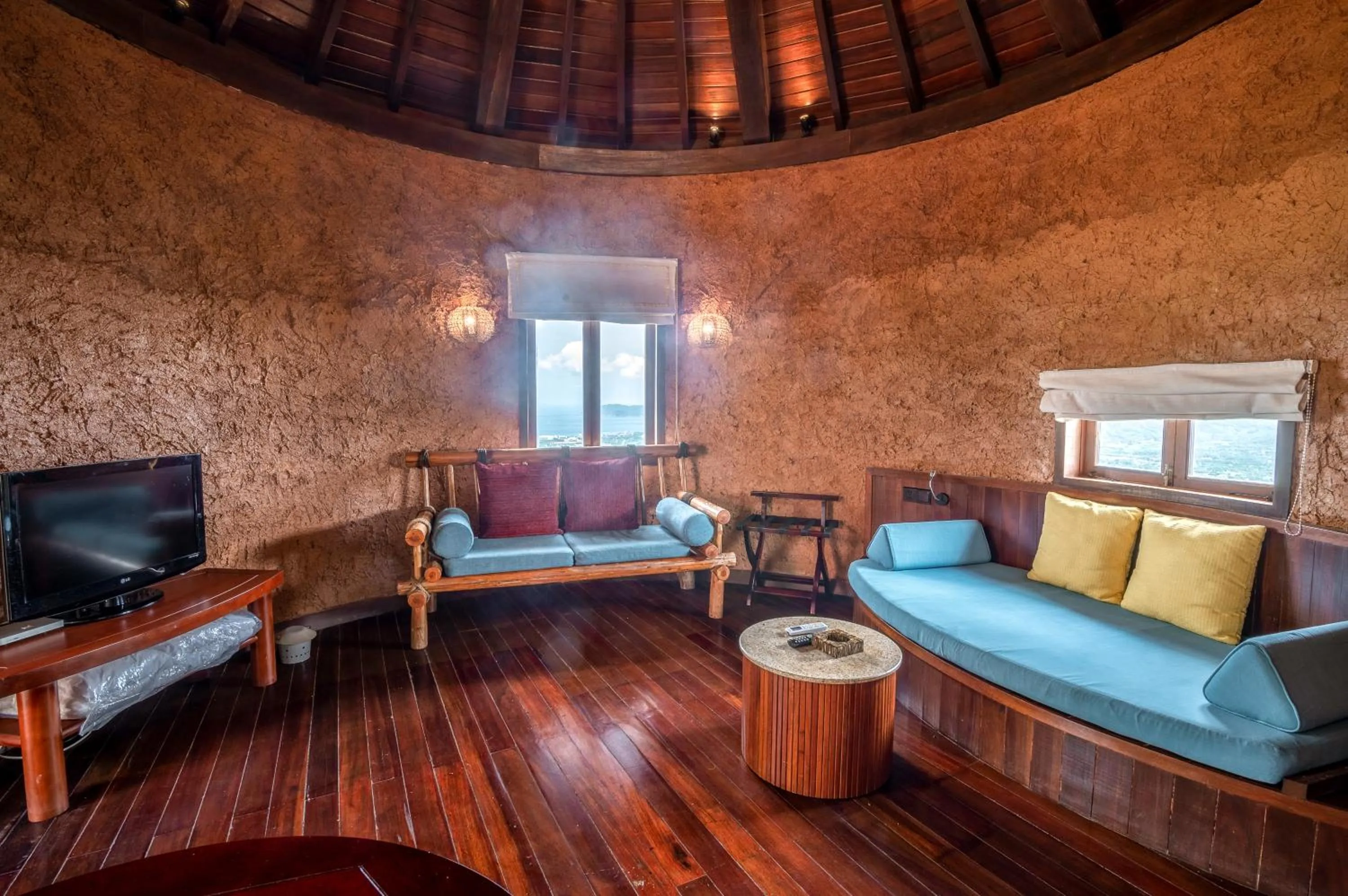 Yalong Bay Earthly Paradise Birds Nest Resort （Mountain Villas)