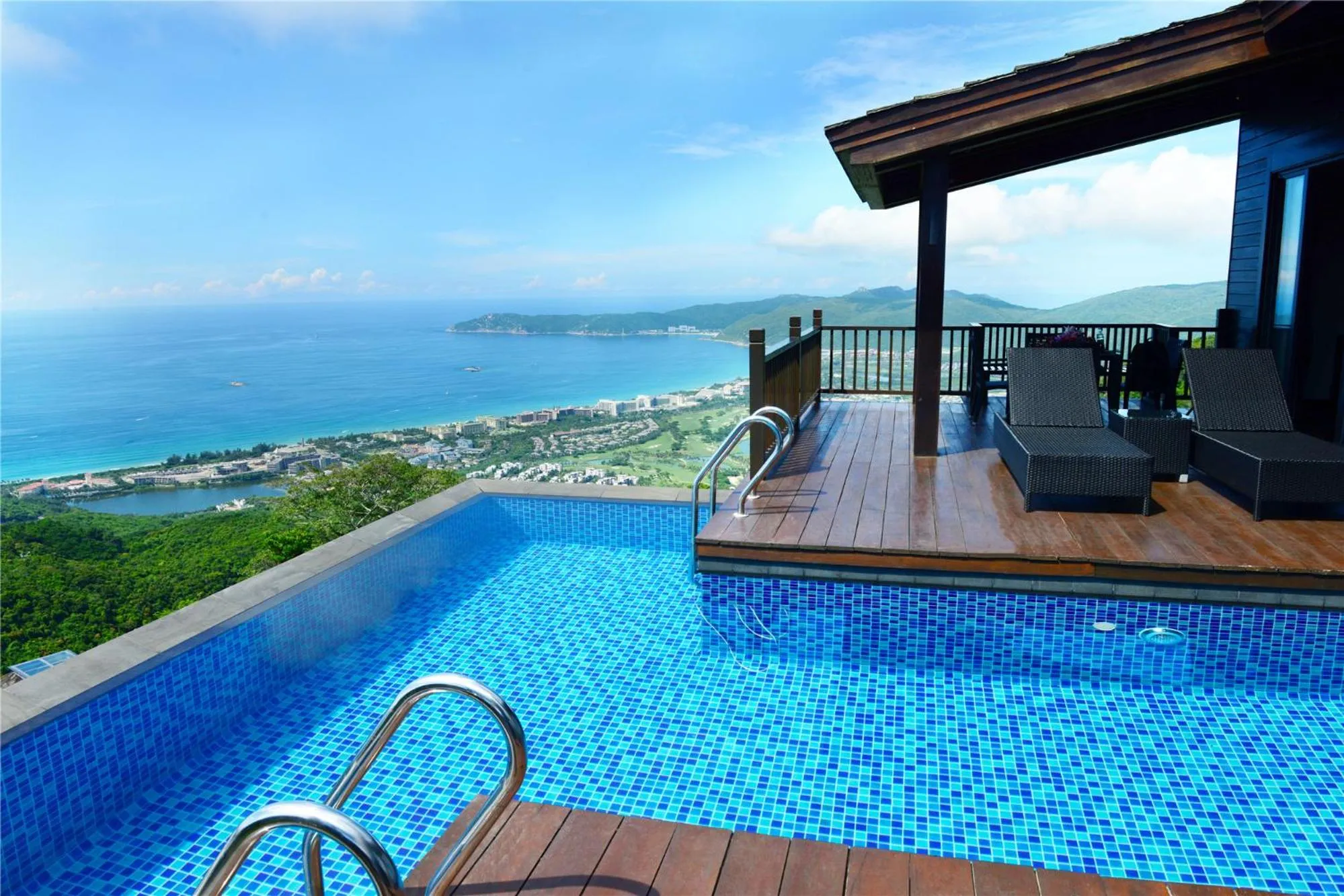 Yalong Bay Earthly Paradise Birds Nest Resort （Mountain Villas)