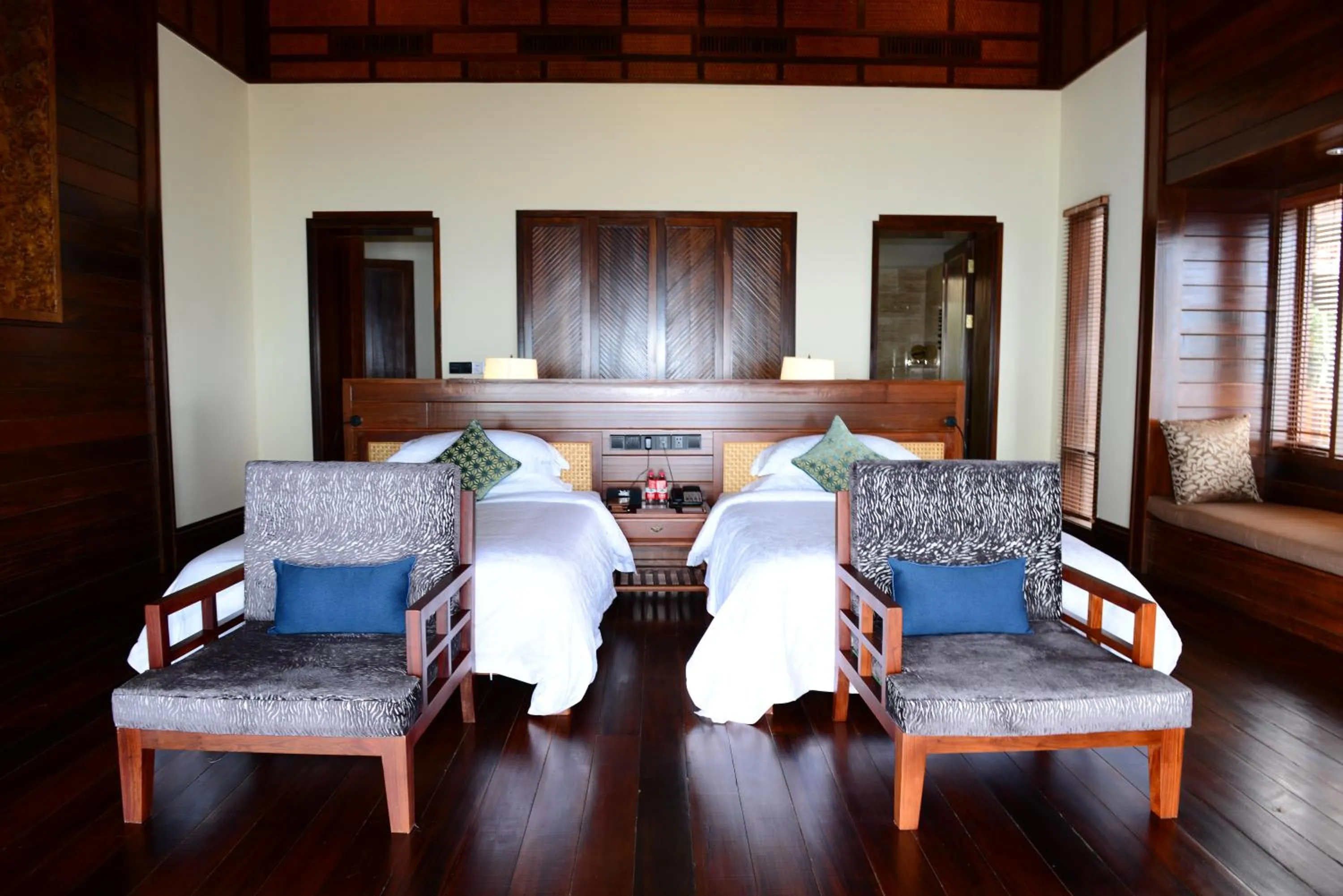 Yalong Bay Earthly Paradise Birds Nest Resort （Mountain Villas)