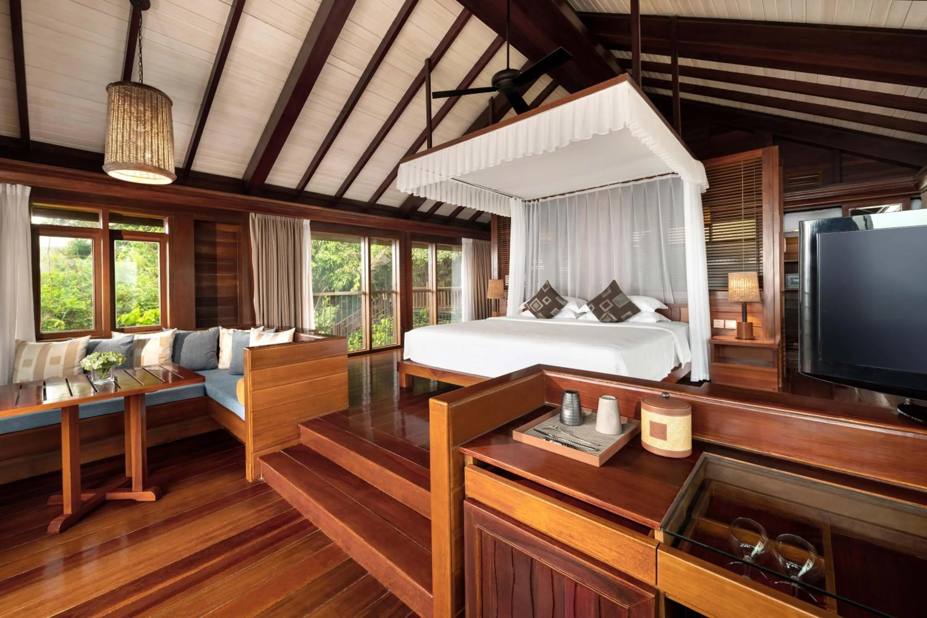 Bed in Yalong Bay Earthly Paradise Birds Nest Resort （Mountain Villas)