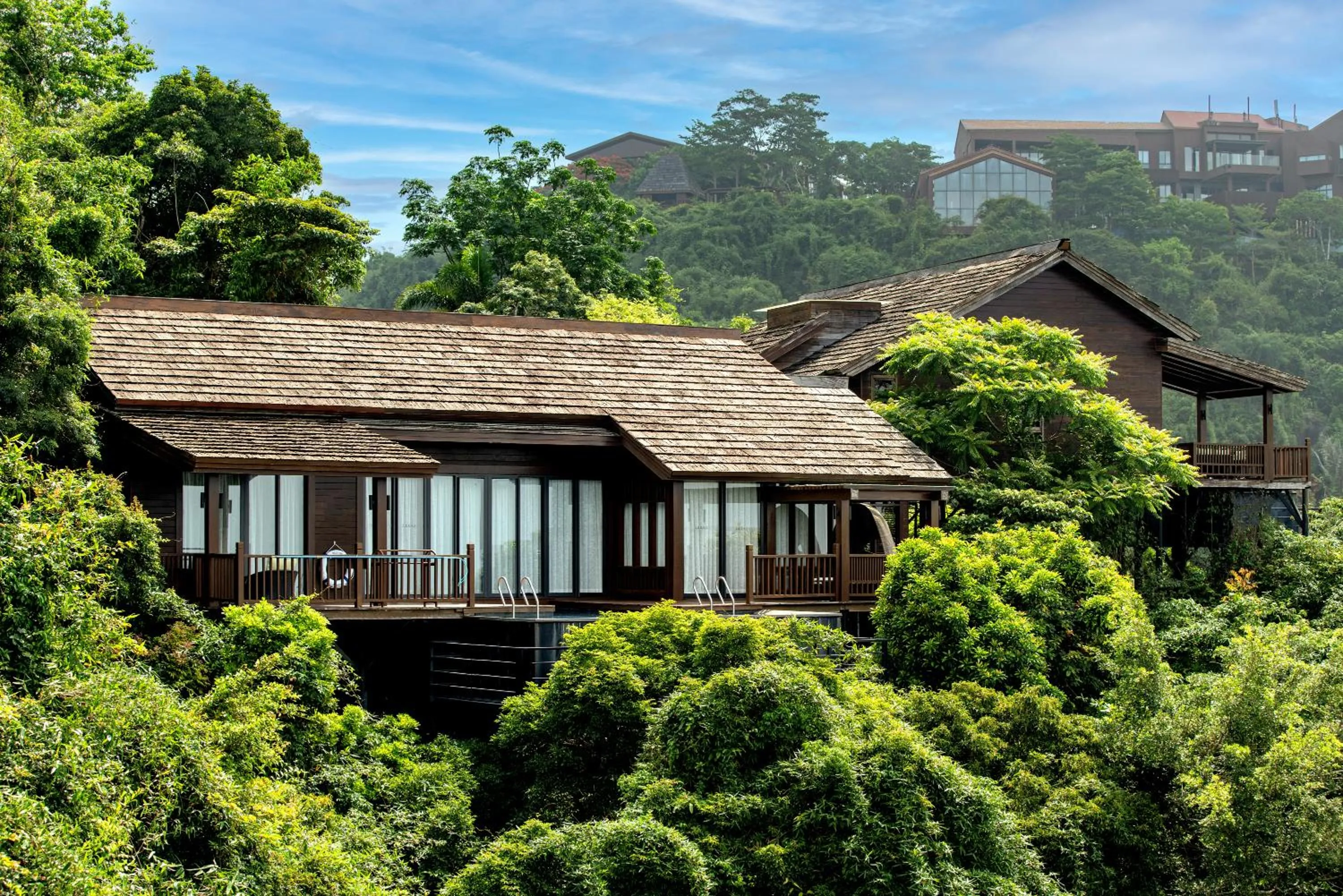 Yalong Bay Earthly Paradise Birds Nest Resort （Mountain Villas)