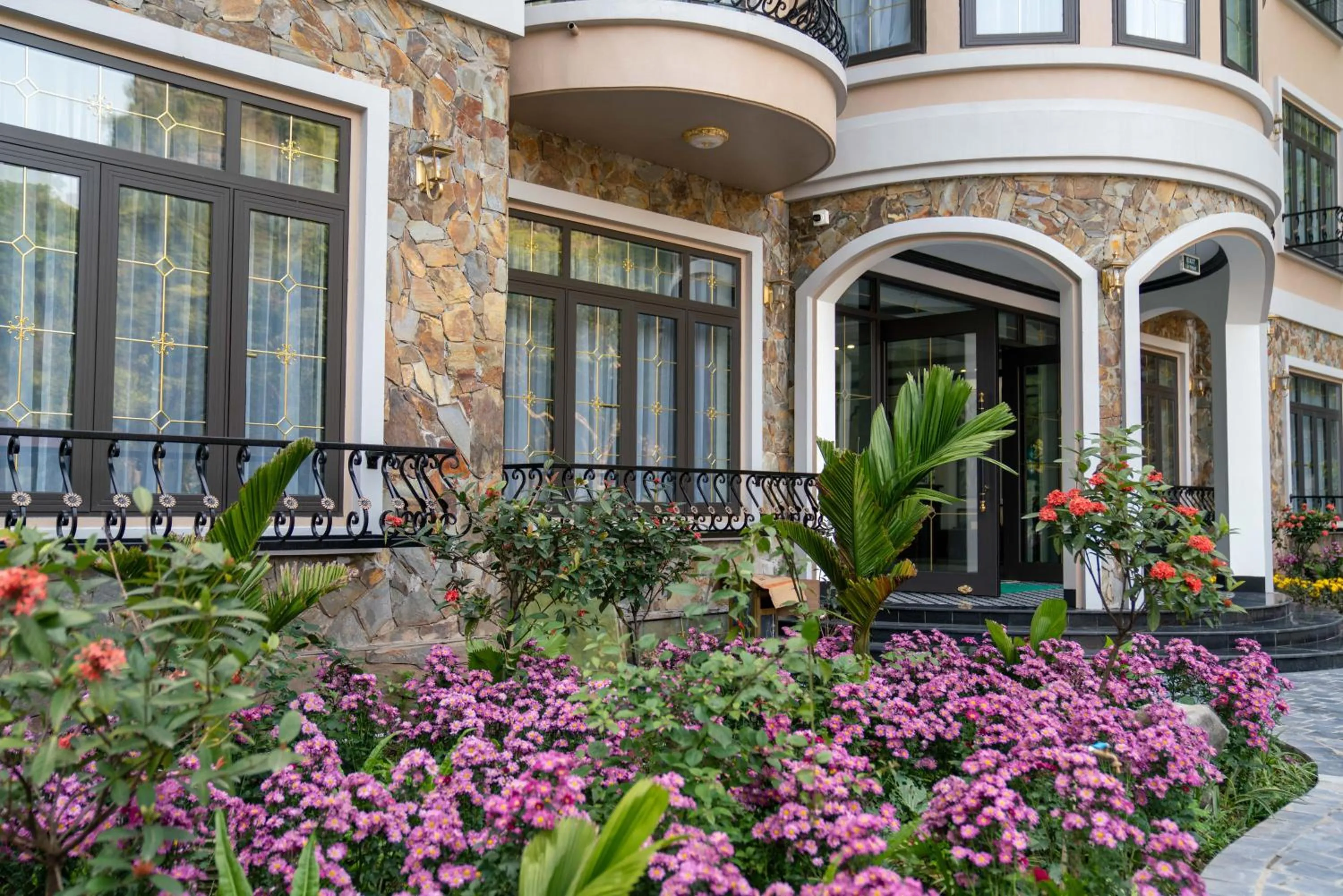 Spring in Indochine Boutique Hotel Ninh Bình