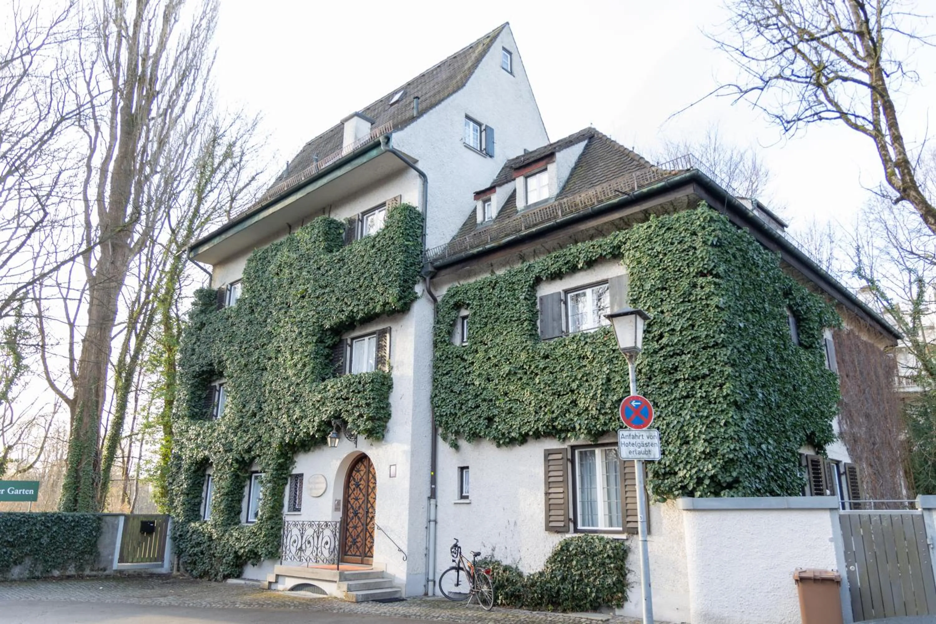 Property building in Gästehaus Englischer Garten