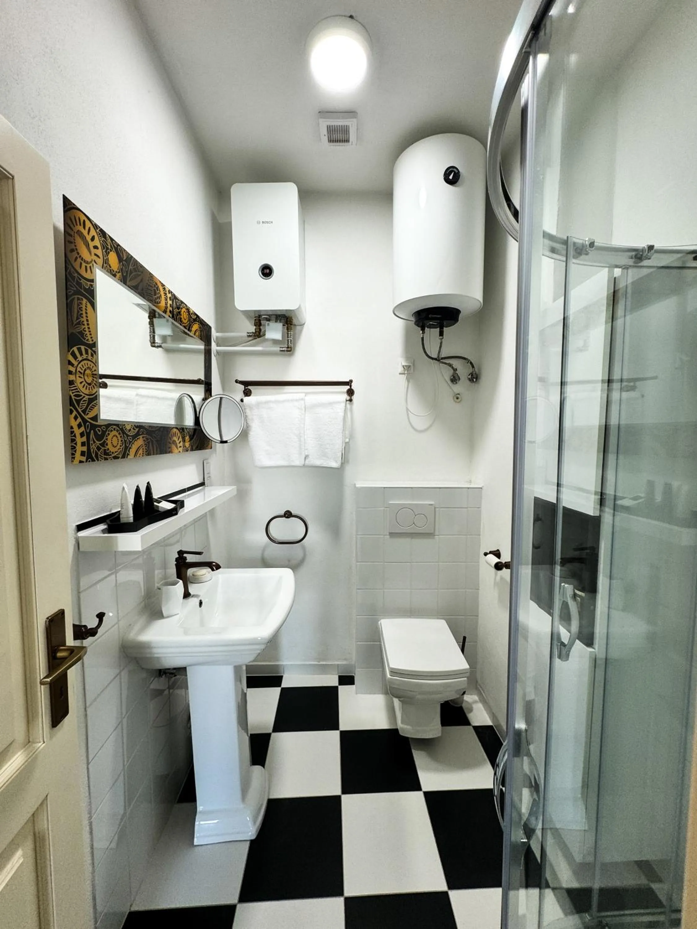 Bathroom in Opera apartments - Mestský palác