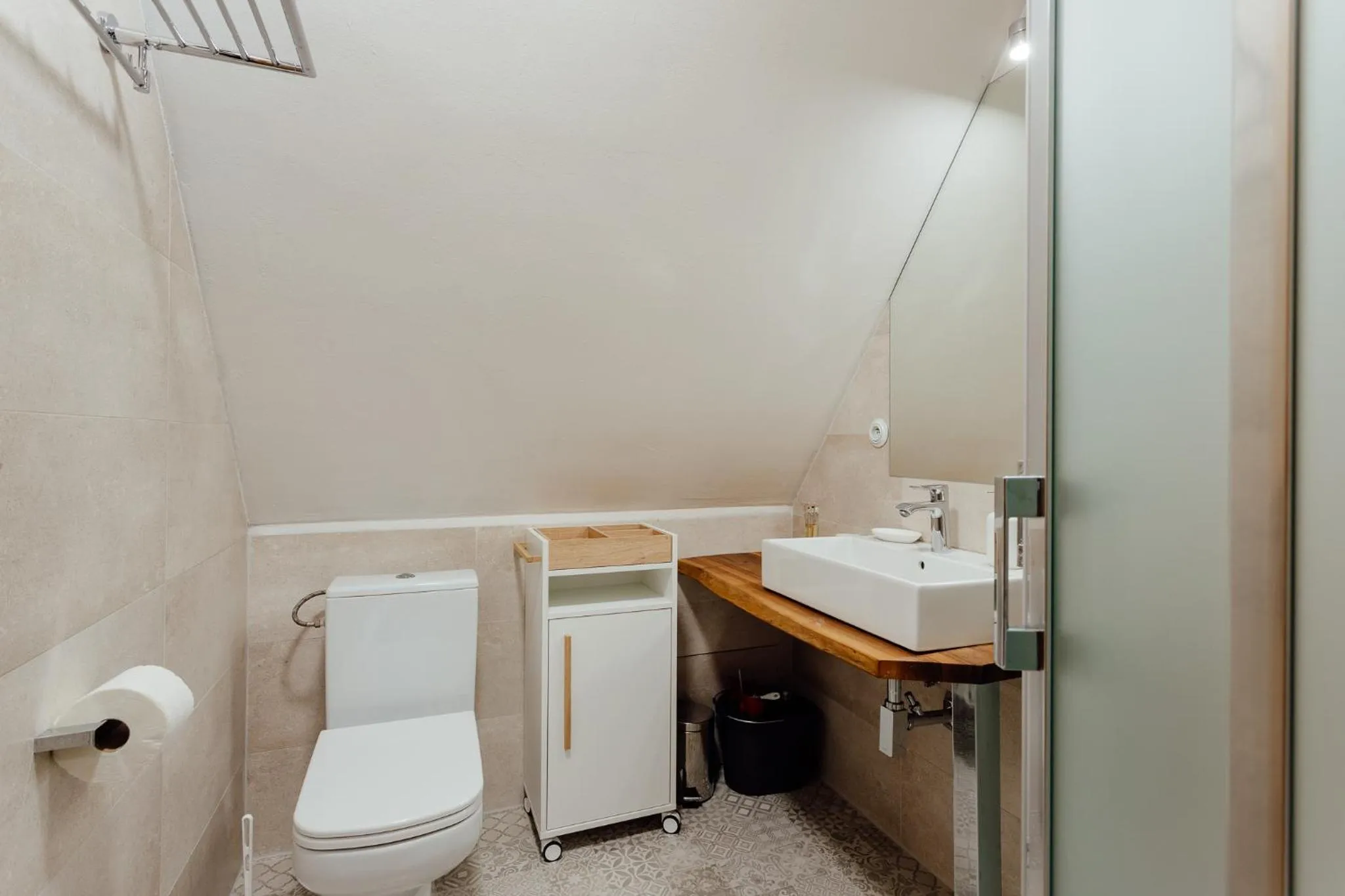 Shower in Opera apartments - Mestský palác