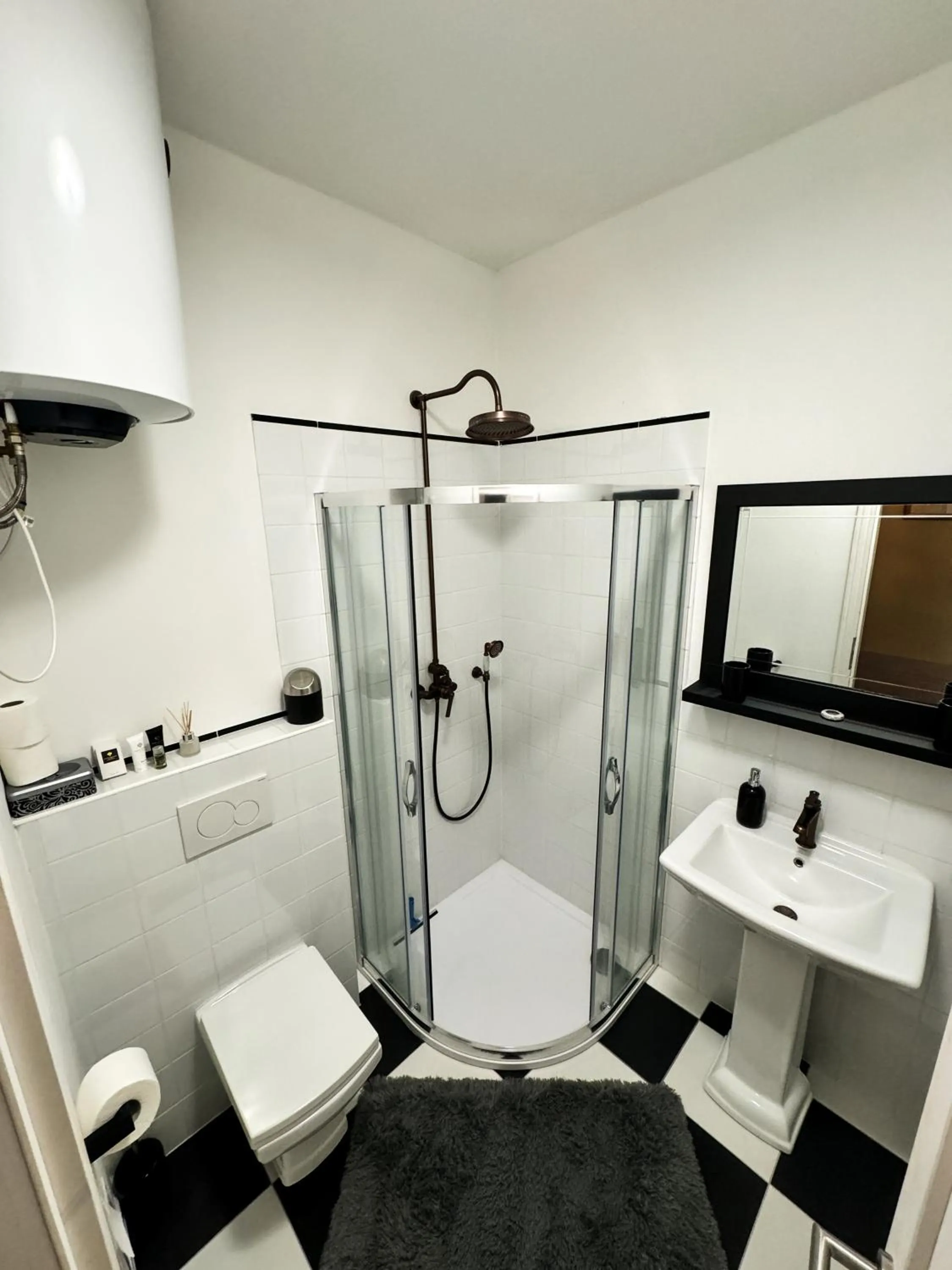 Bathroom in Opera apartments - Mestský palác