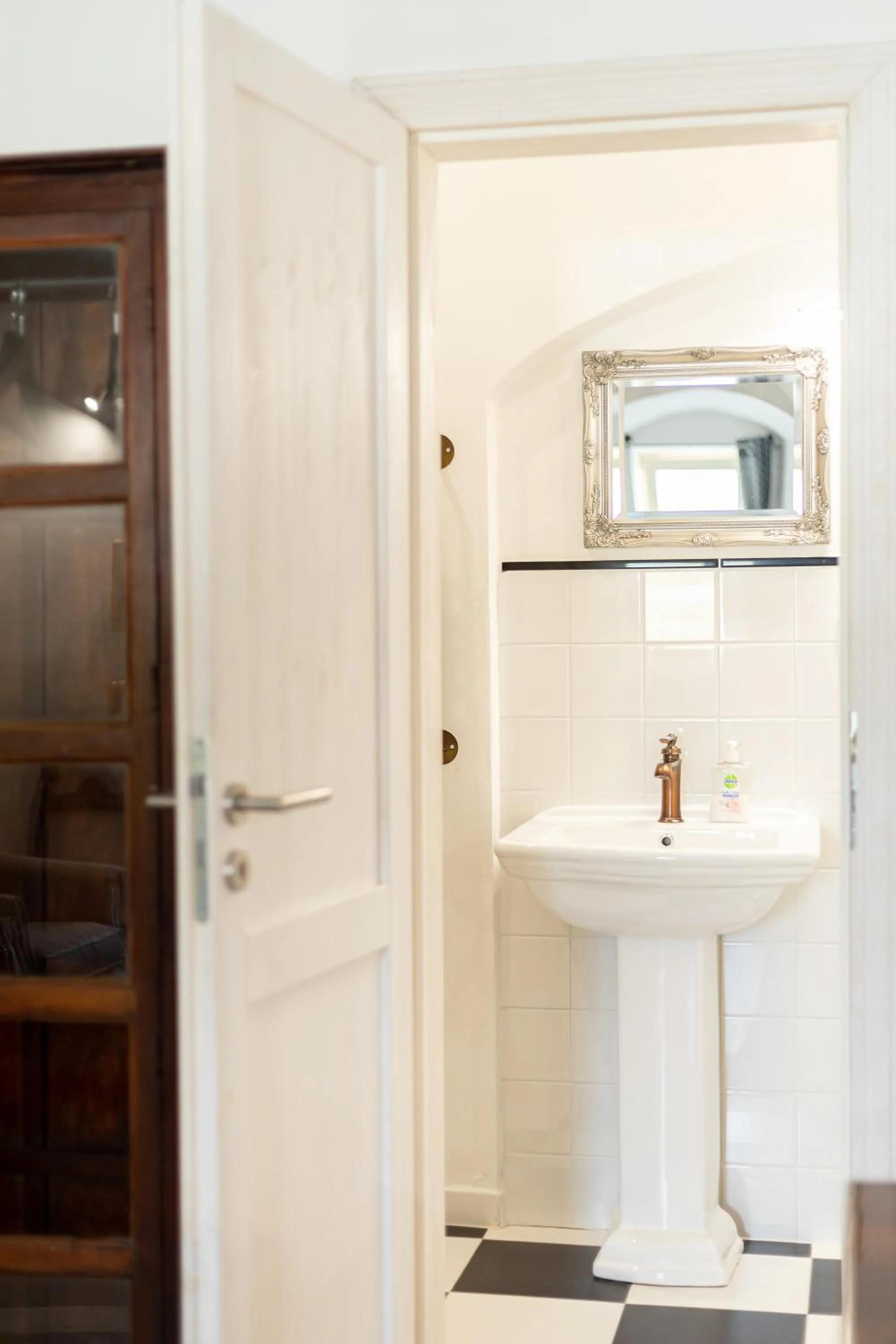 Bathroom in Opera apartments - Mestský palác
