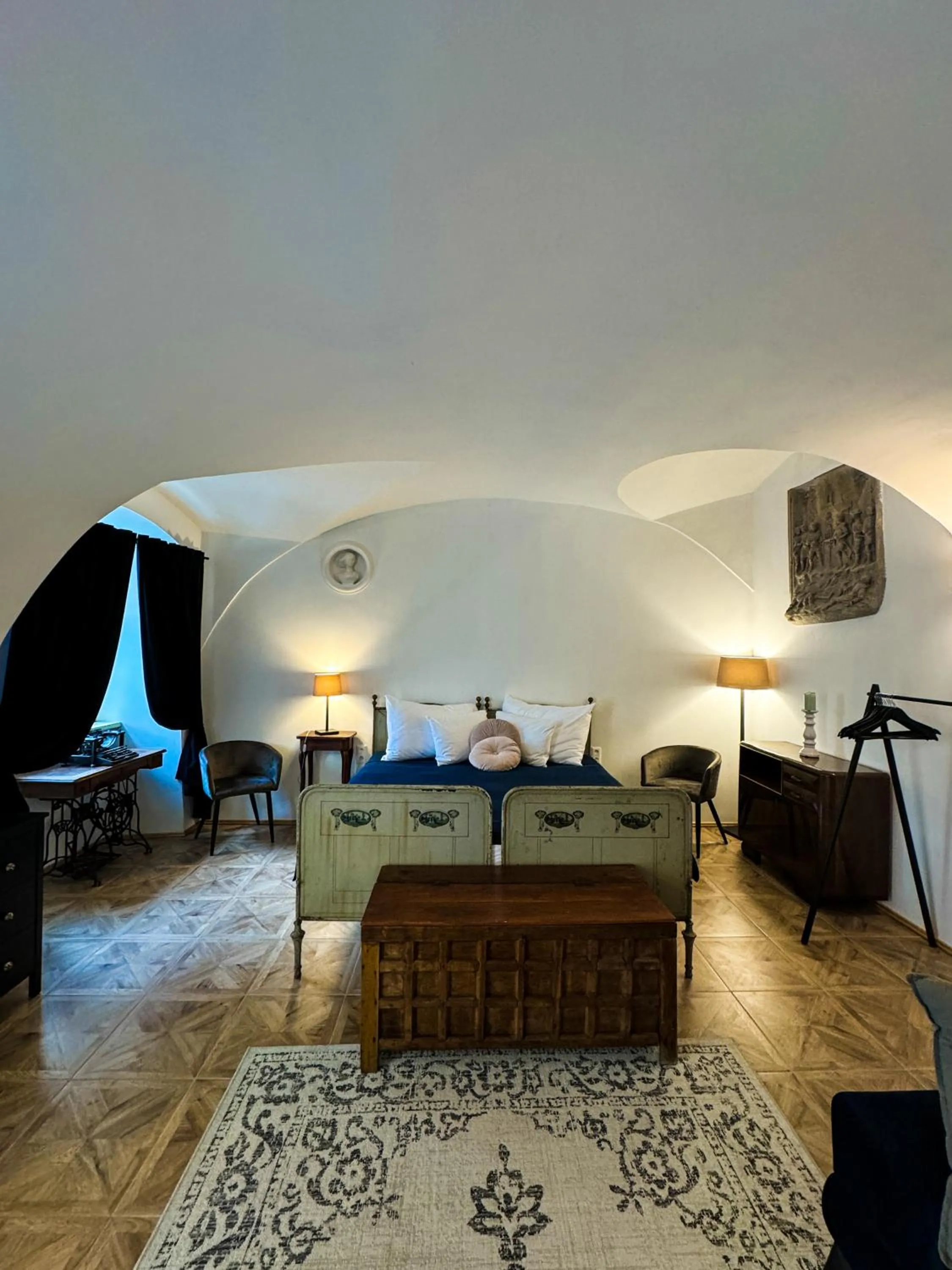 Photo of the whole room, Bed in Opera apartments - Mestský palác