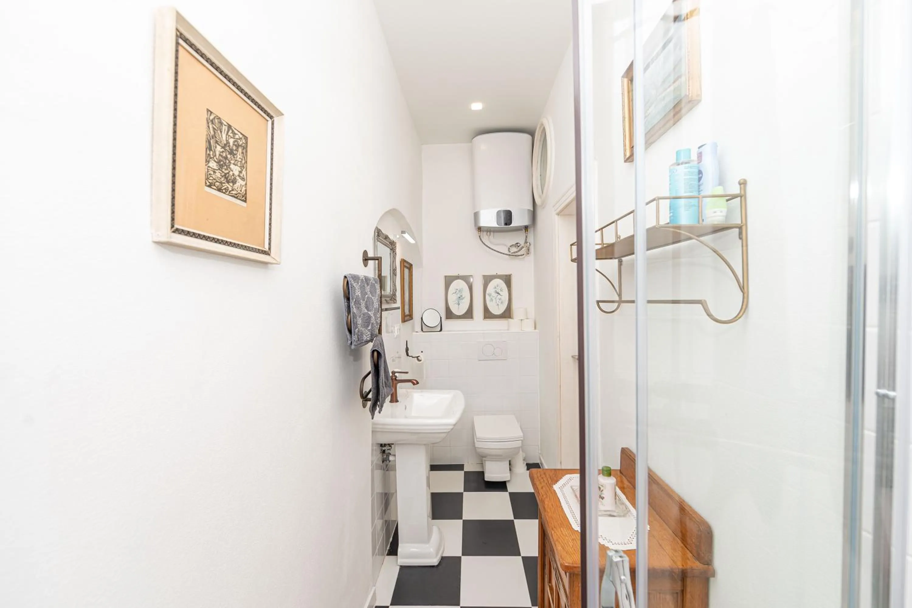 Bathroom in Opera apartments - Mestský palác