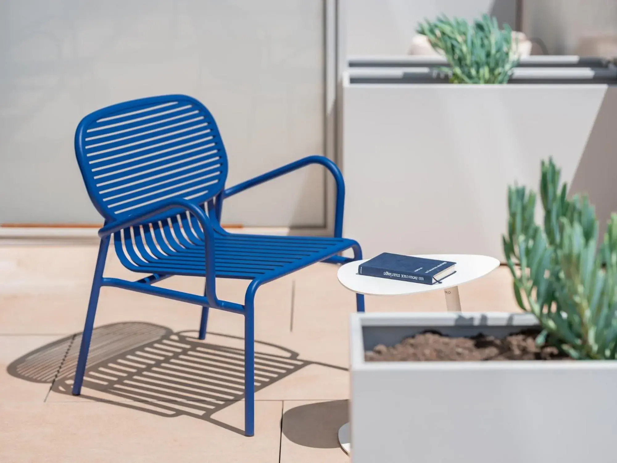 sunbed in Bleu Hôtel & Spa sunbed in Bleu Hôtel & Spa