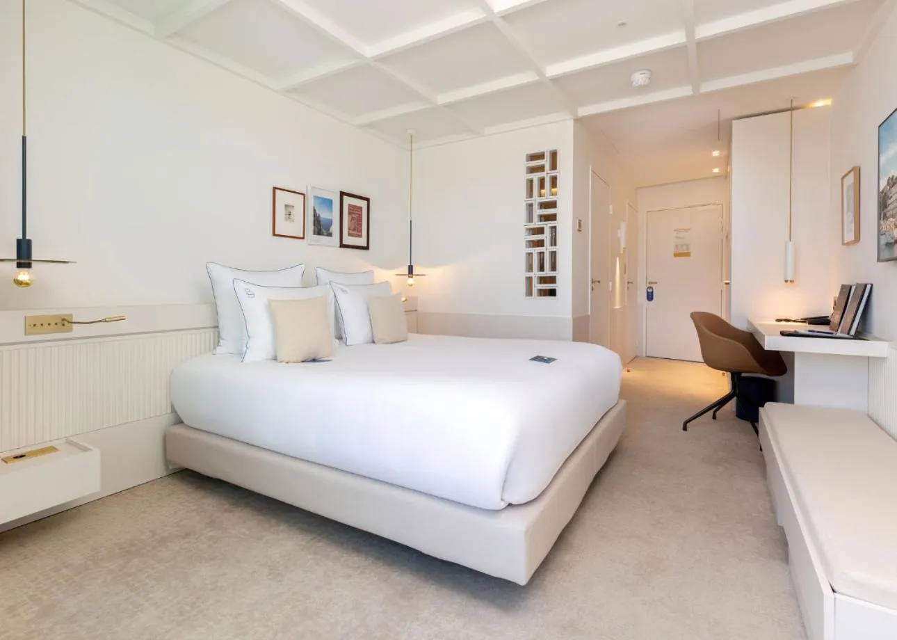 Photo of the whole room, Bed in Bleu Hôtel & Spa