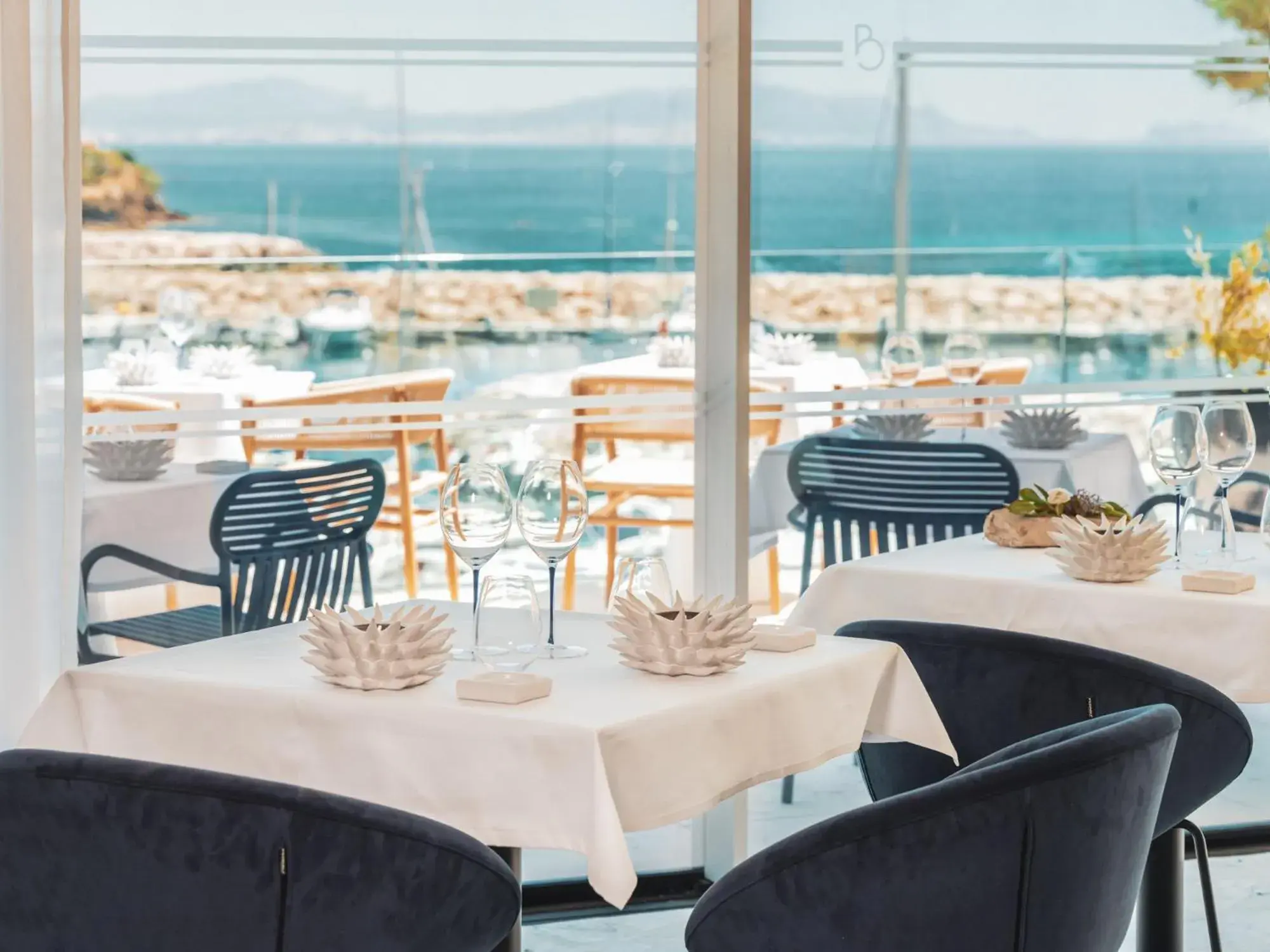 Restaurant/places to eat in Bleu Hôtel & Spa Restaurant/places to eat in Bleu Hôtel & Spa