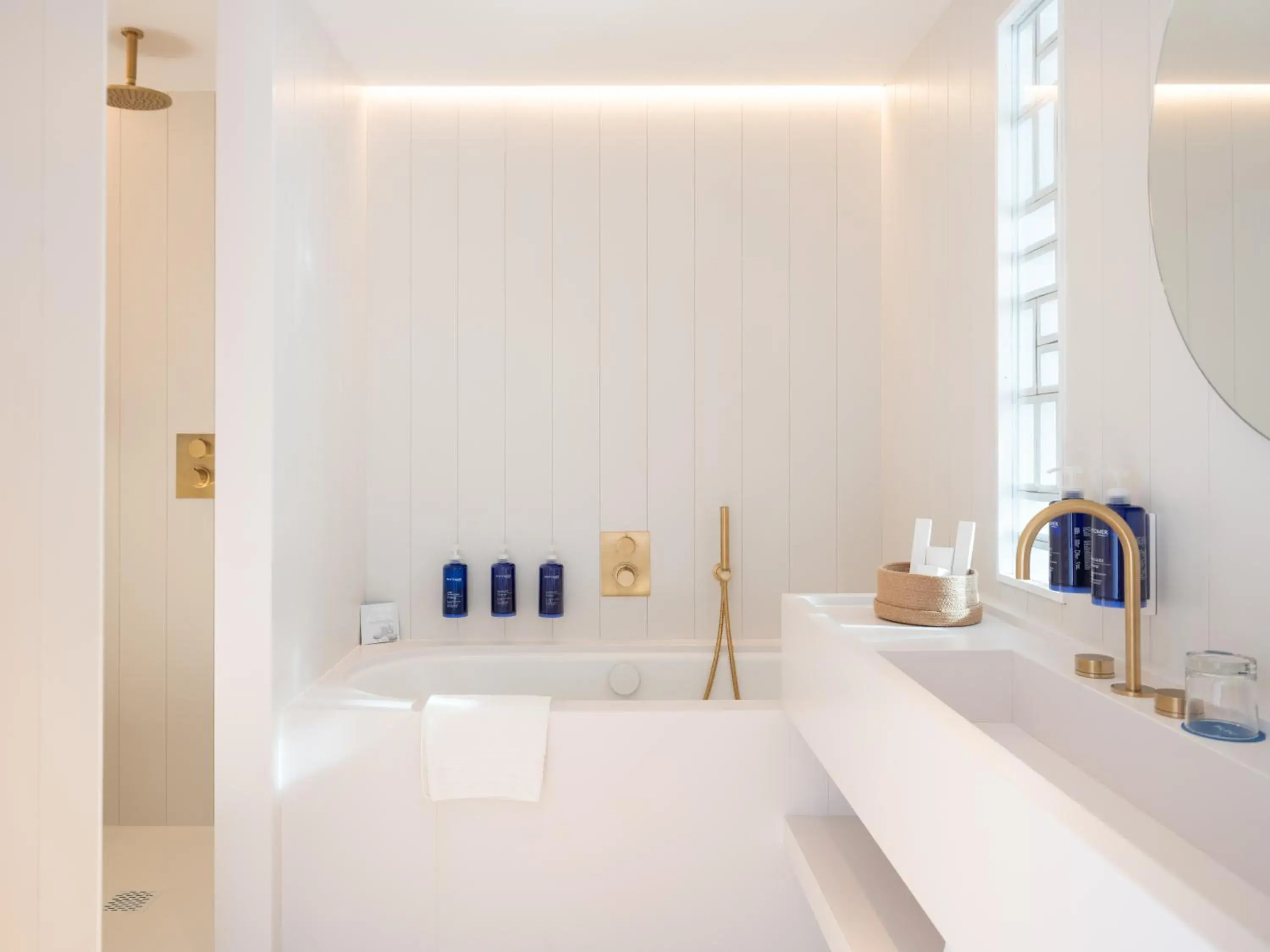 Executive Suite with Balcony and Sea View in Bleu Hôtel & Spa Executive Suite with Balcony and Sea View in Bleu Hôtel & Spa