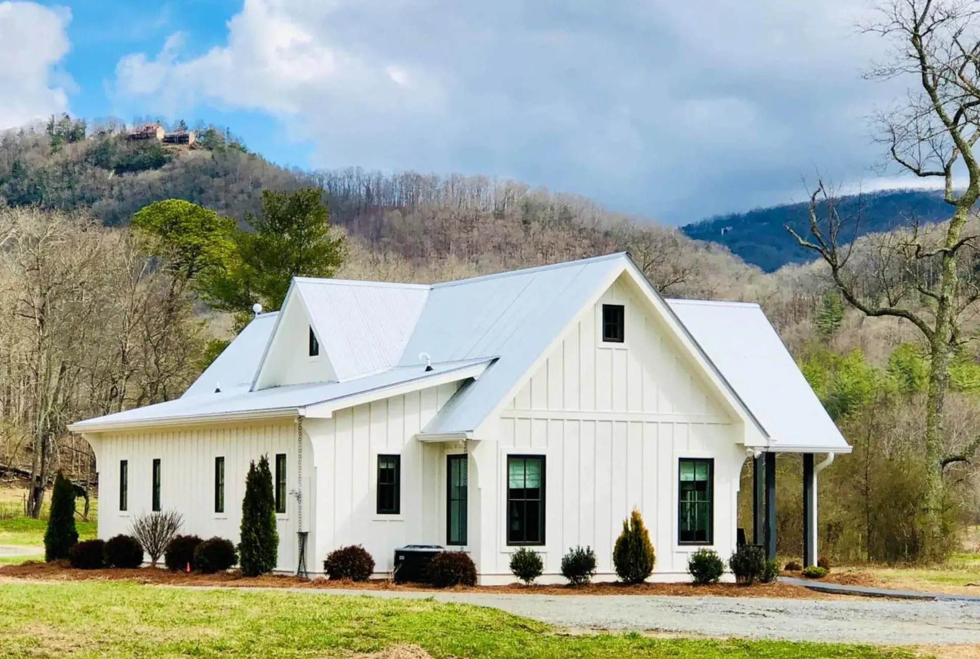 Superior Chalet in Cottages @ Julep Farms Superior Chalet in Cottages @ Julep Farms