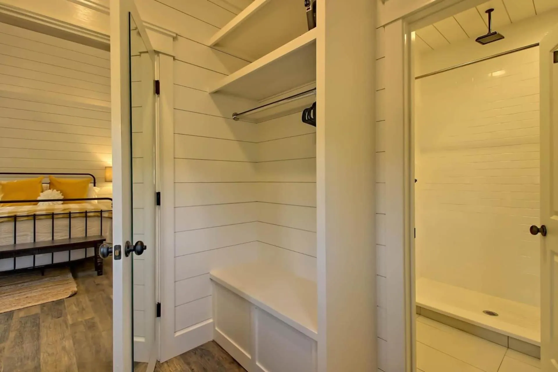 Bed in Cottages @ Julep Farms