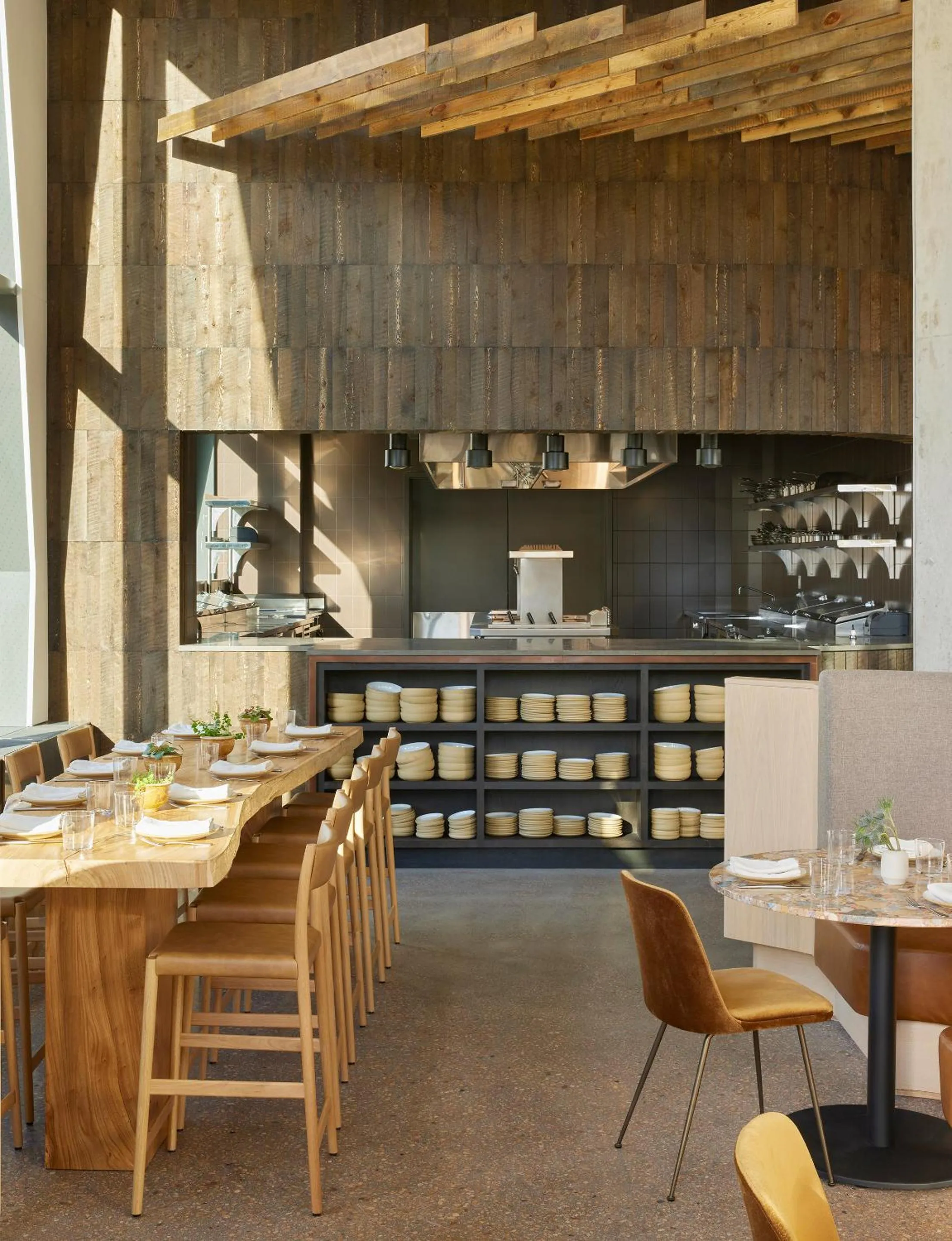 Restaurant/places to eat in Populus