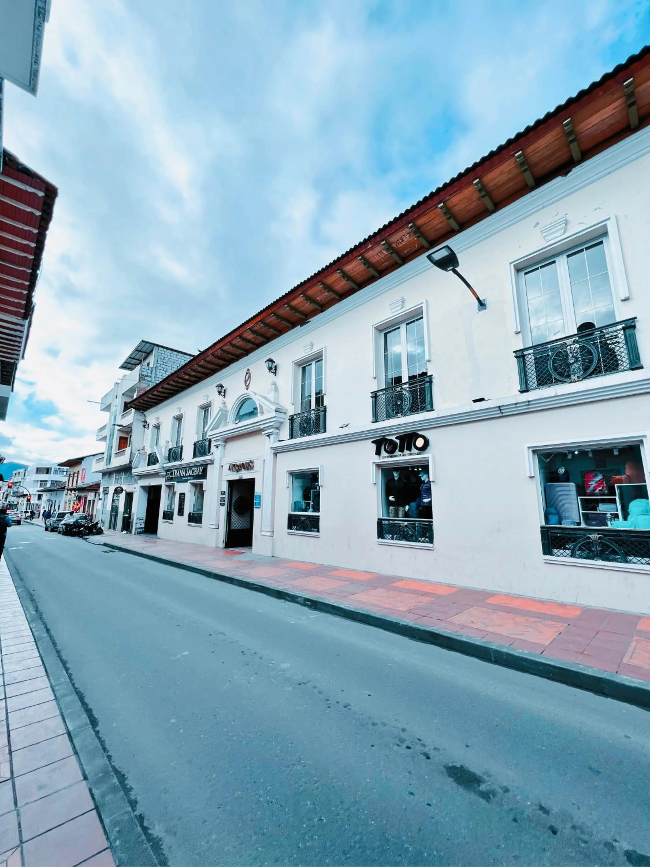 Property building in Departamento Casco Centrico con Garage