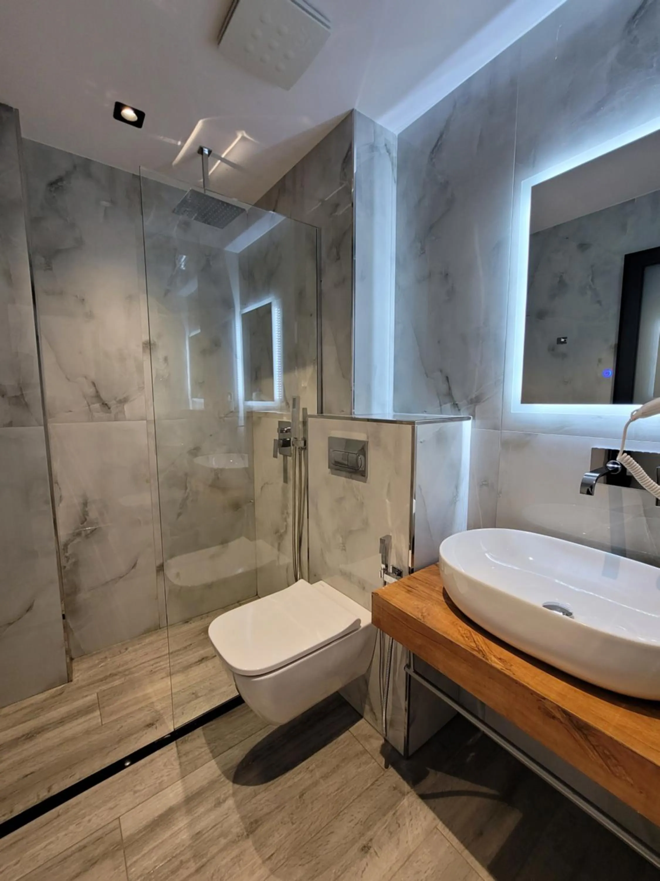 Shower in Hotel Siars