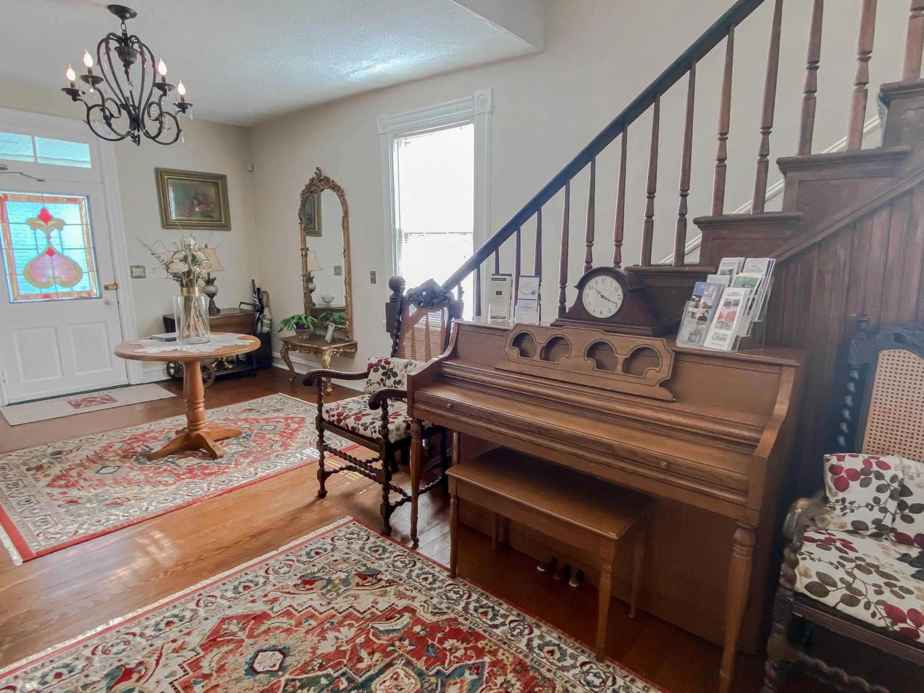 Facade/entrance in Vaiden Inn