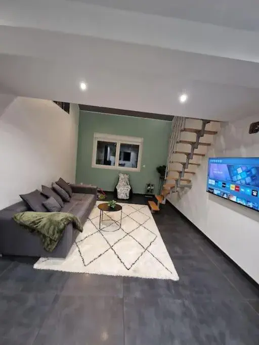 Three-Bedroom Apartment in Duplex-Cocon-Proximité - Piscines Thermales -Sauna Three-Bedroom Apartment in Duplex-Cocon-Proximité - Piscines Thermales -Sauna