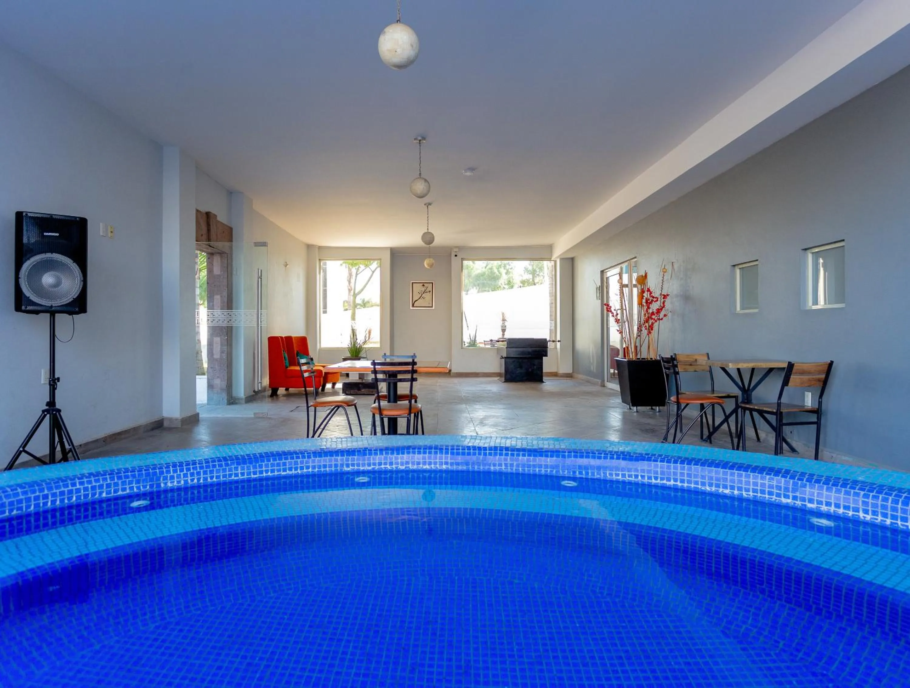 Swimming pool in InHouse Hotel León