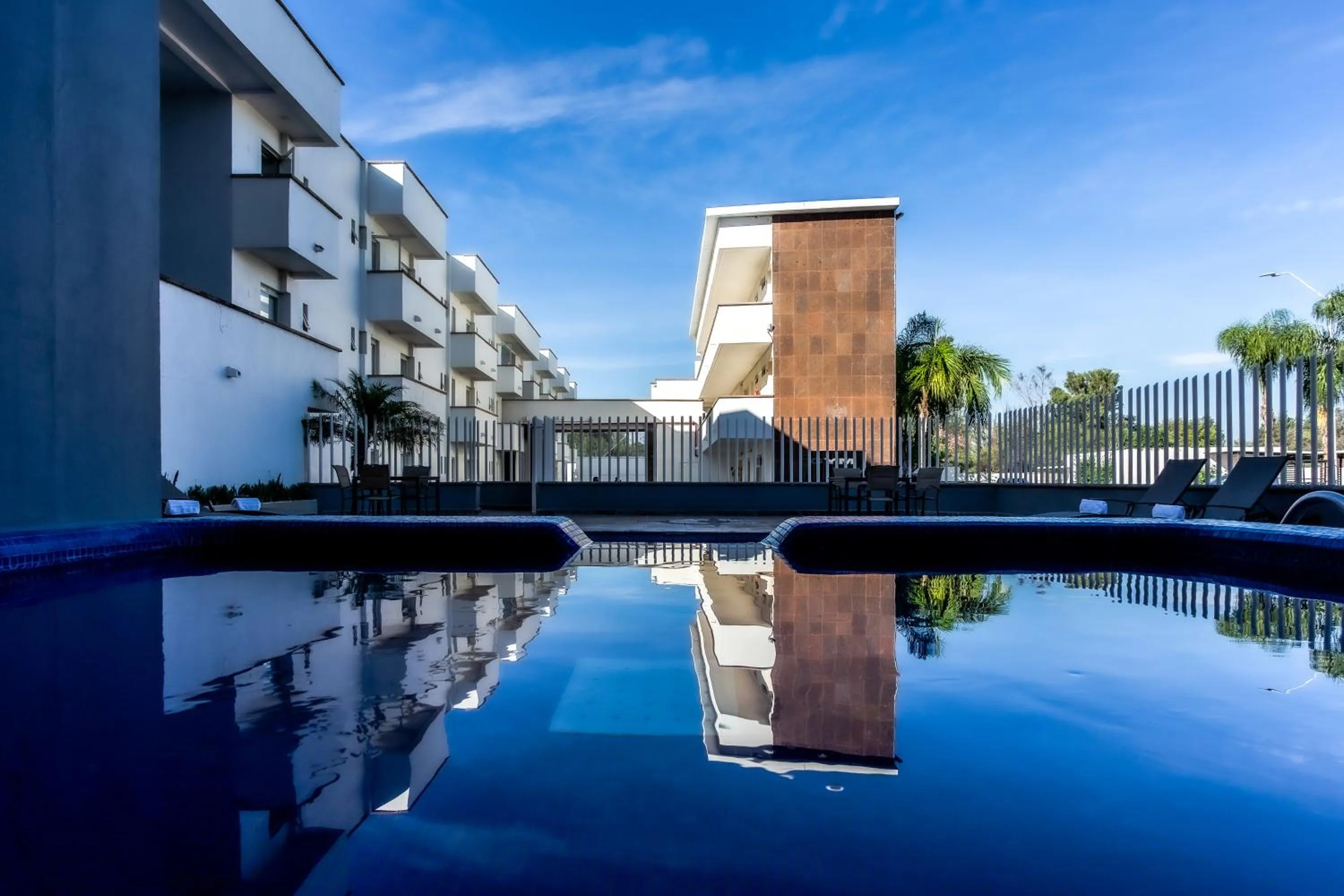 Swimming pool in InHouse Hotel León