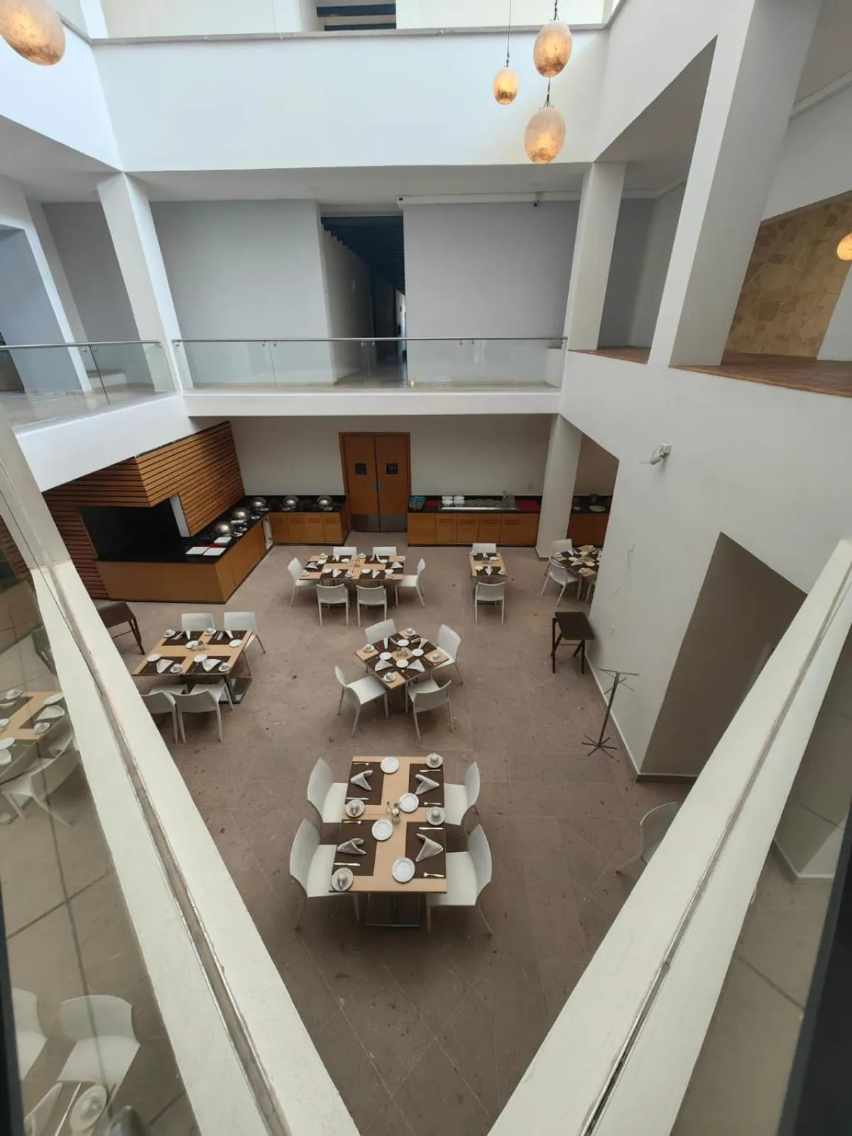 Restaurant/places to eat in InHouse Hotel León