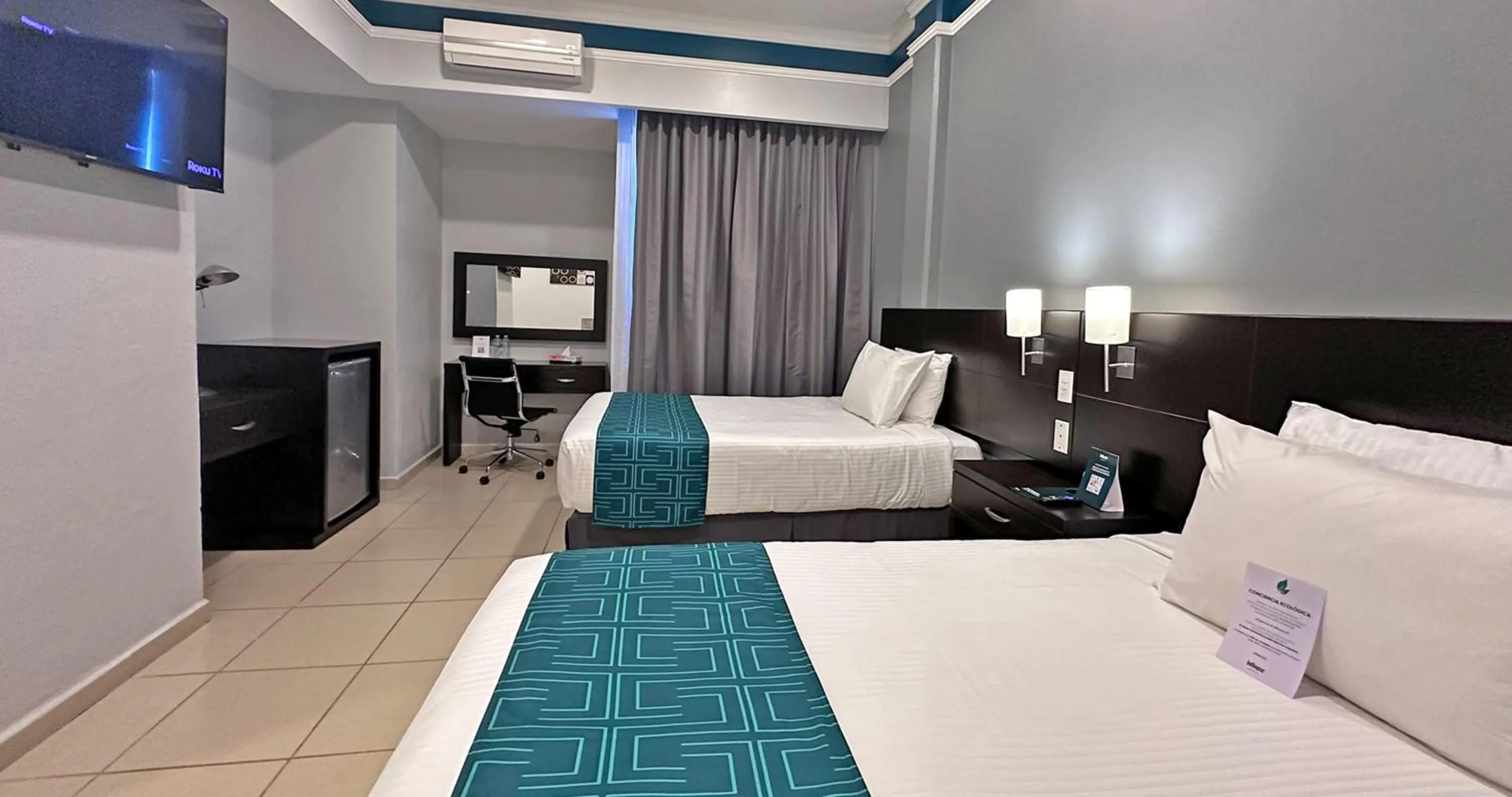 Bed in InHouse Hotel León