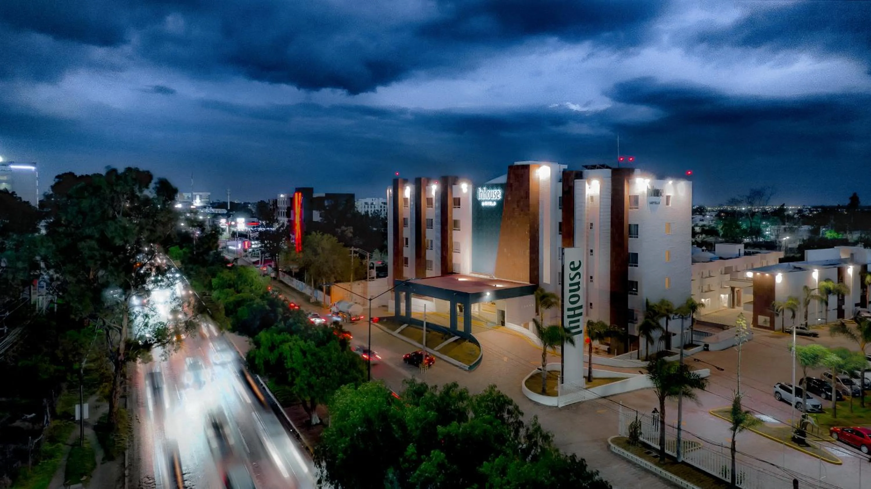 Facade/entrance in InHouse Hotel León