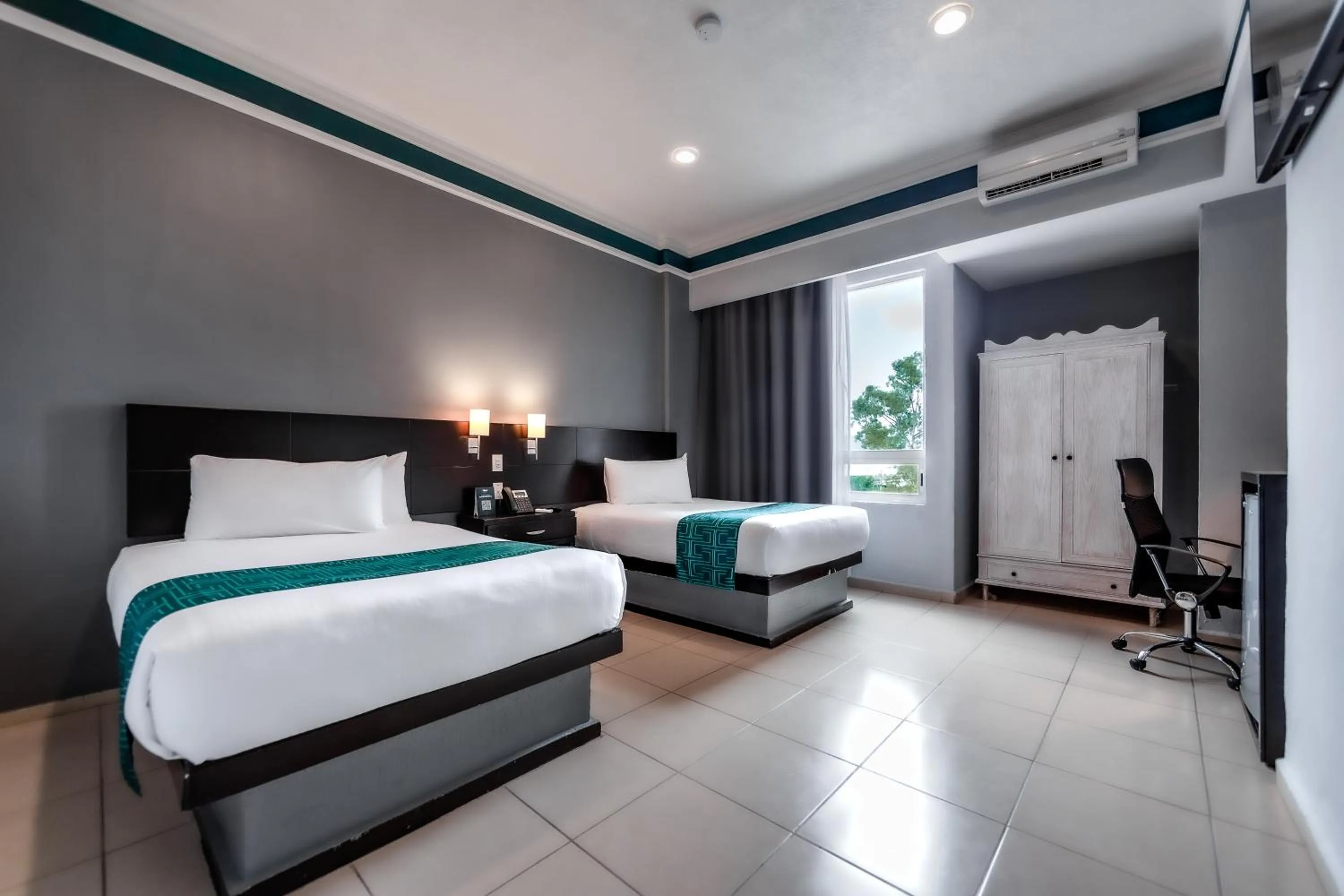 Bed in InHouse Hotel León