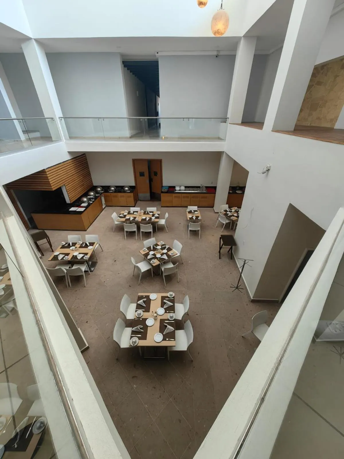 Restaurant/places to eat in InHouse Hotel León