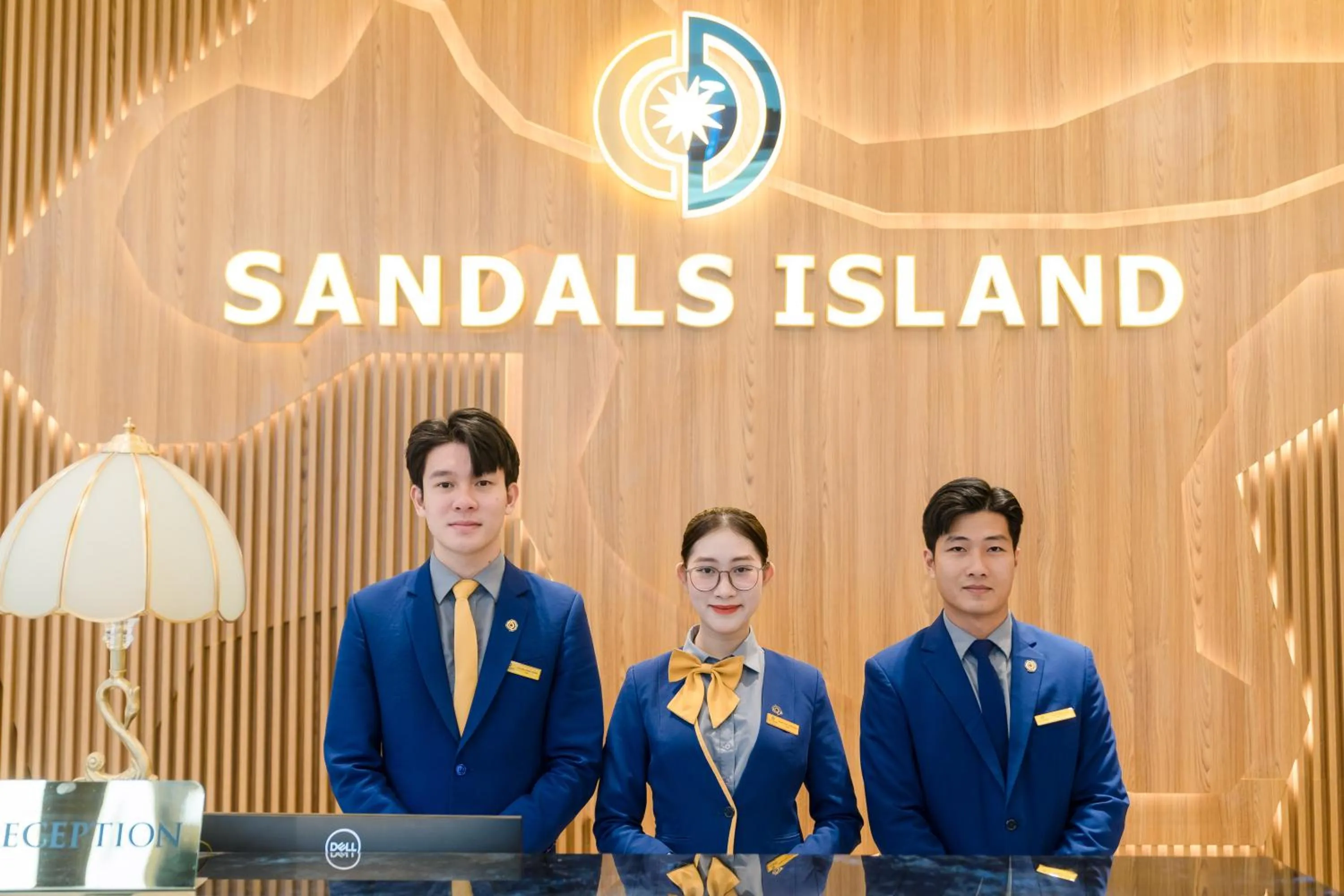 Staff in SANDALS ISLAND HOTEL