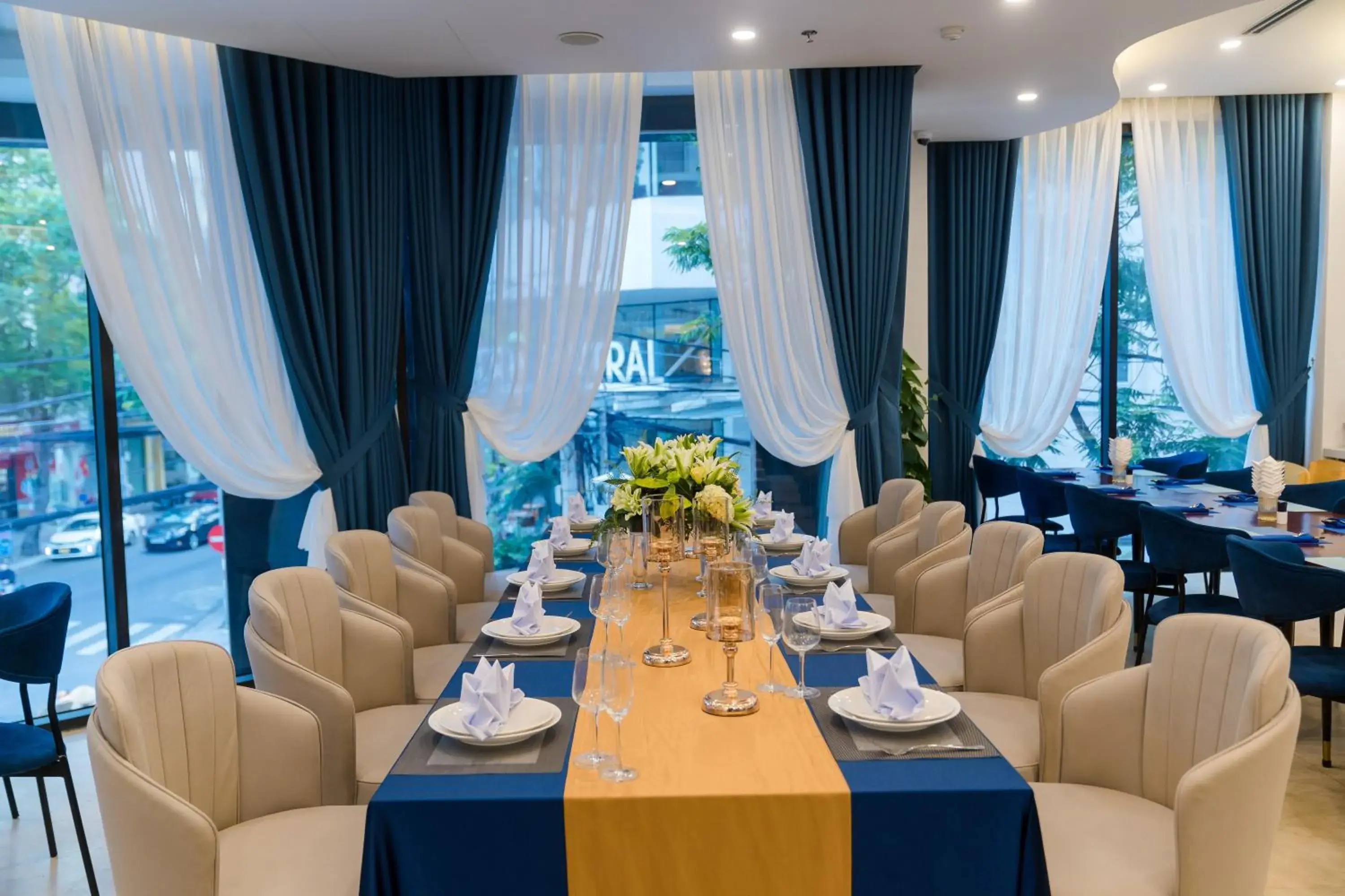 Restaurant/places to eat in SANDALS ISLAND HOTEL Restaurant/places to eat in SANDALS ISLAND HOTEL