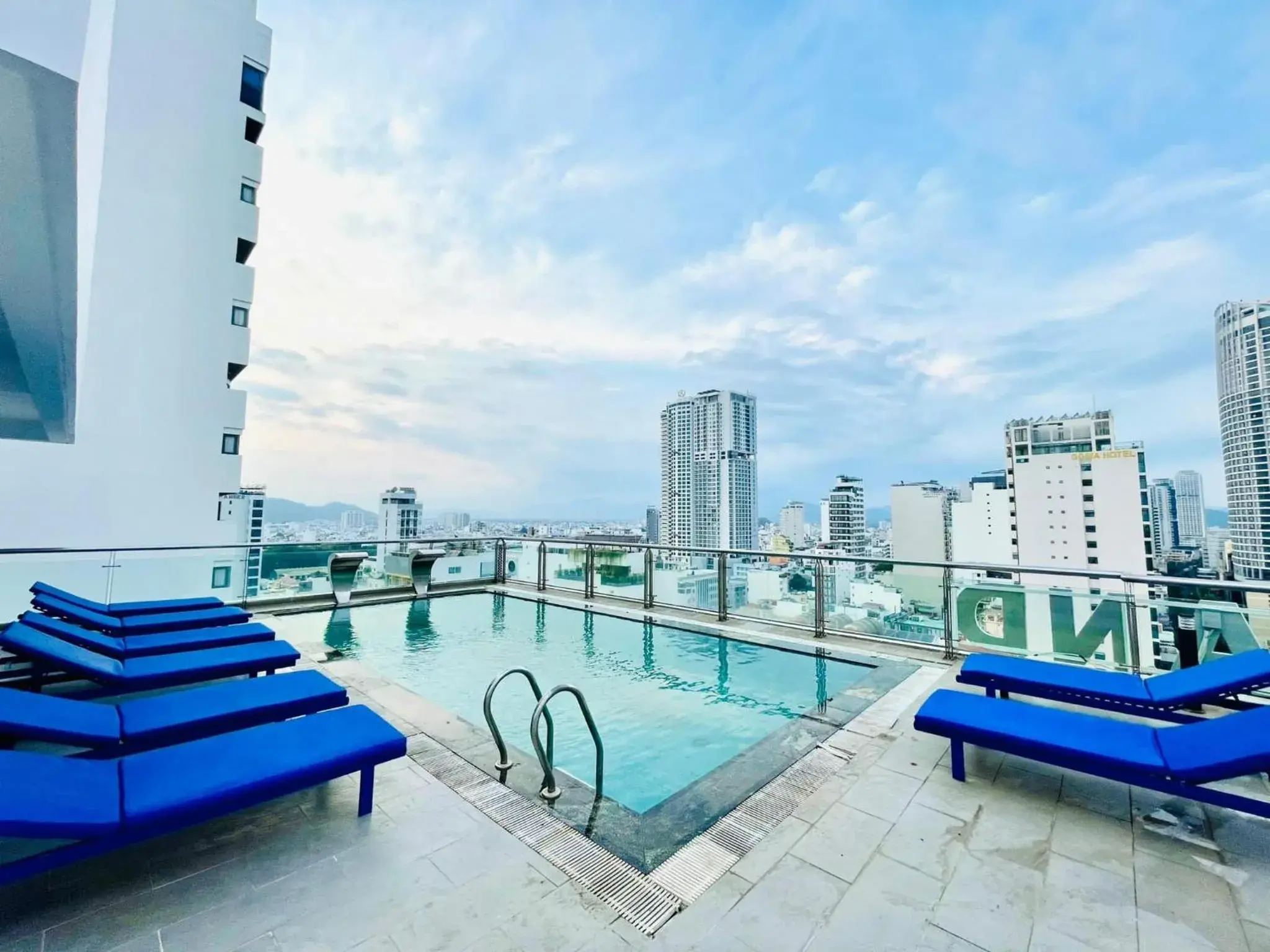 City view in SANDALS ISLAND HOTEL City view in SANDALS ISLAND HOTEL