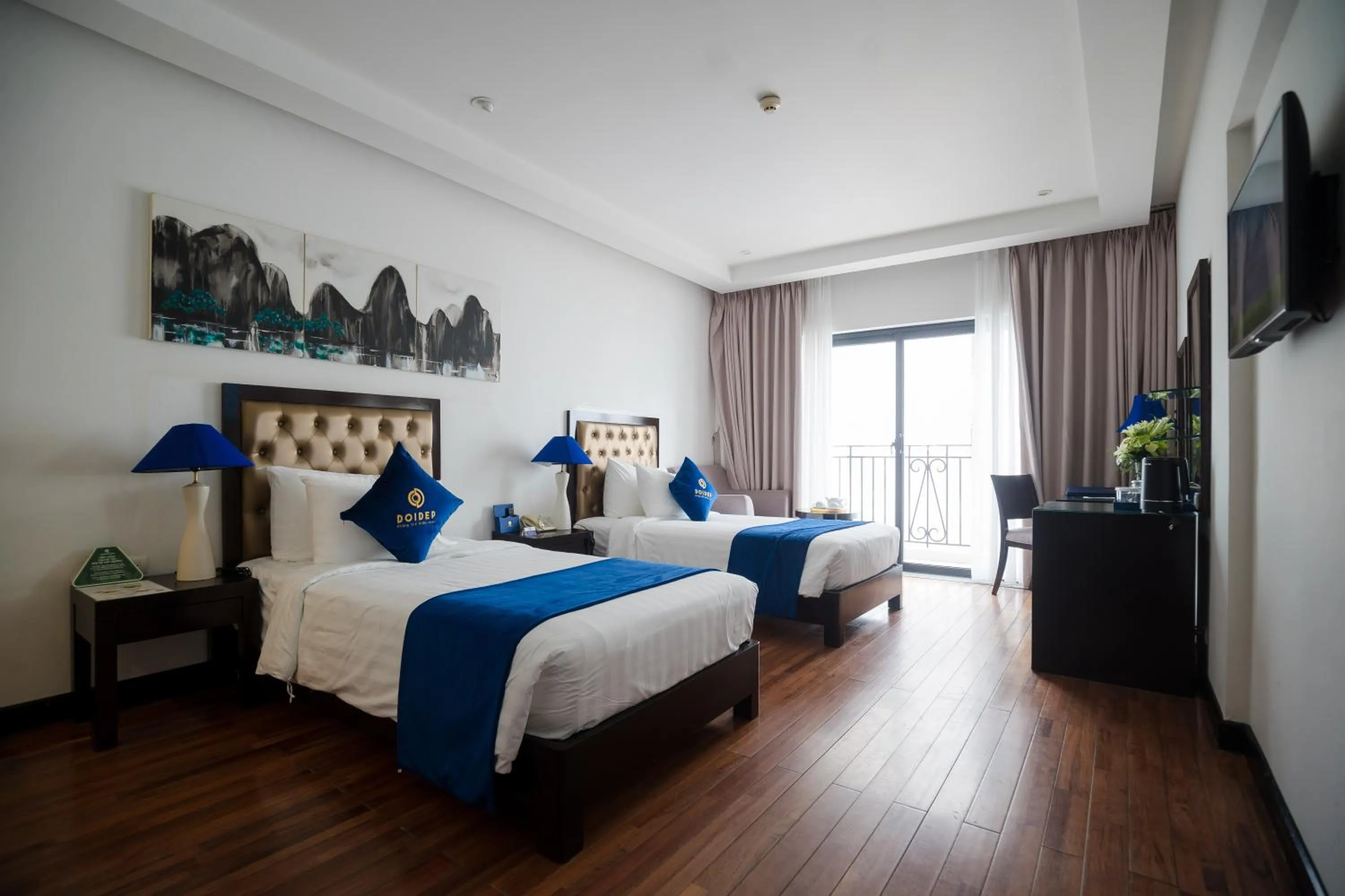 Bed in SANDALS ISLAND HOTEL